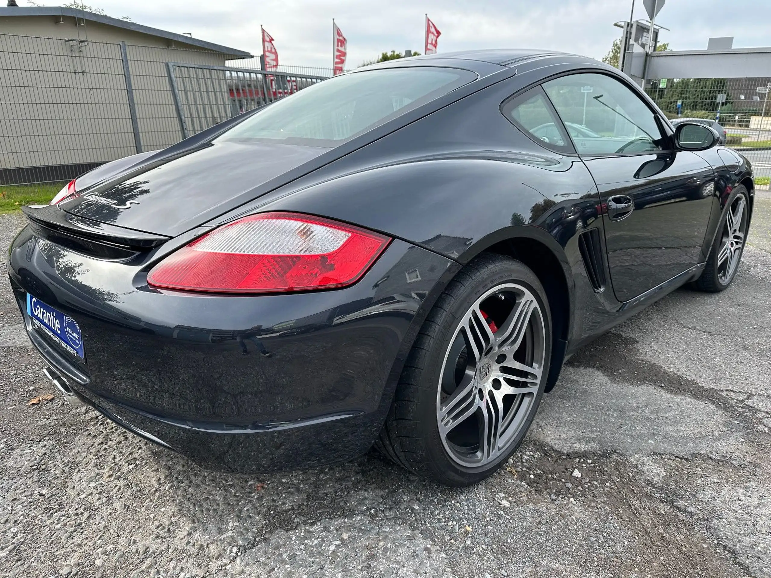 Porsche - Cayman