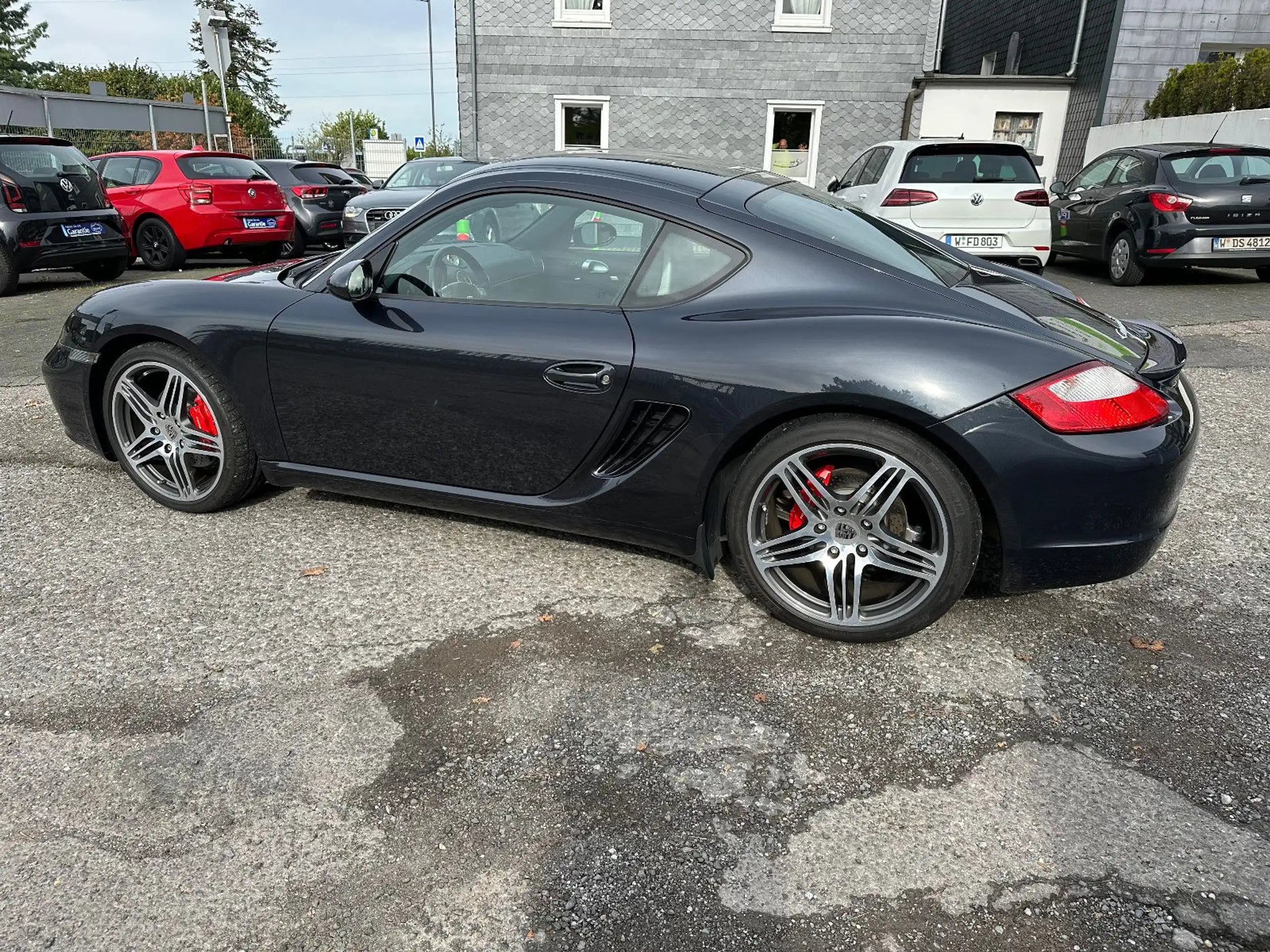 Porsche - Cayman