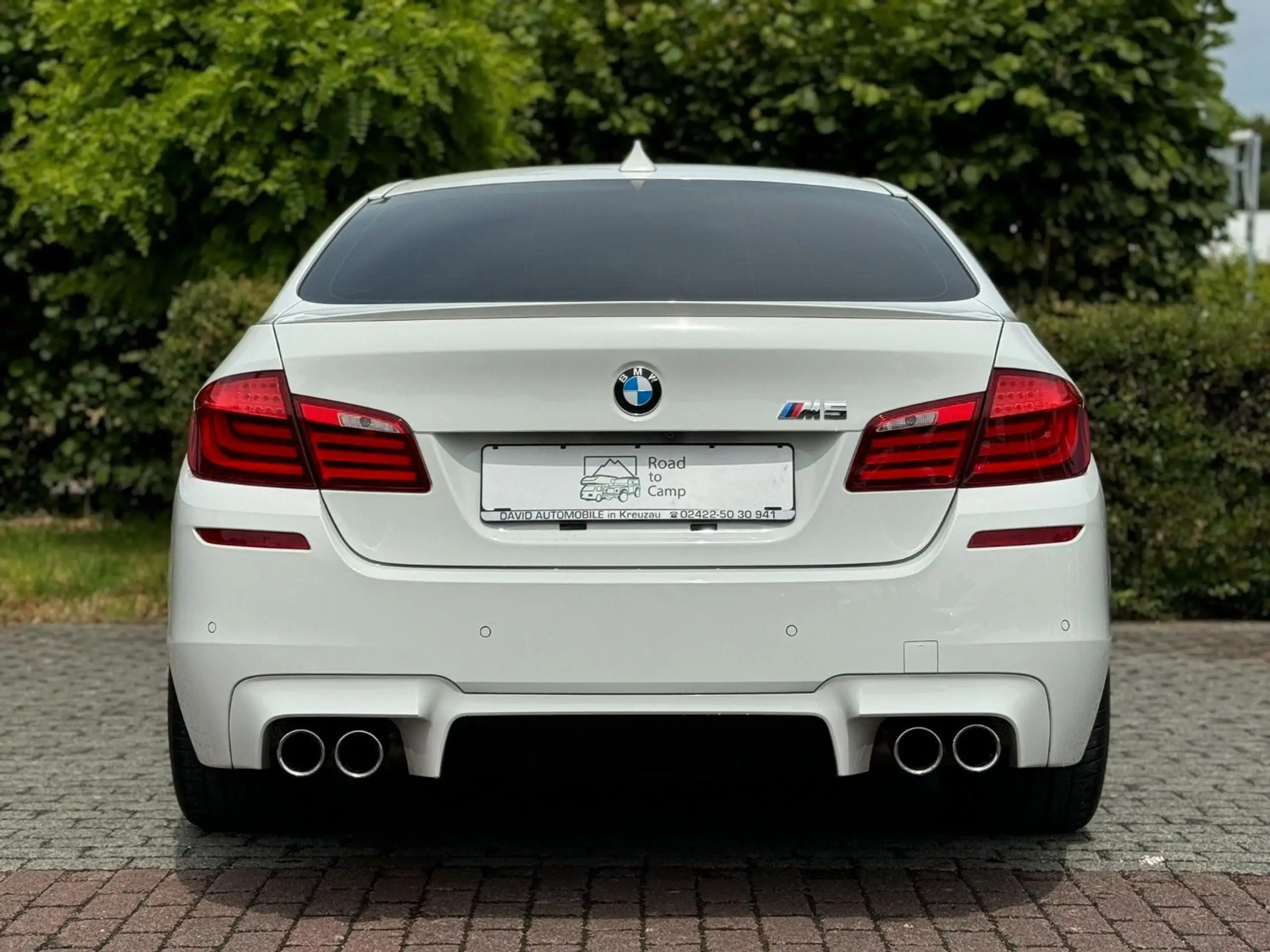 BMW - M5