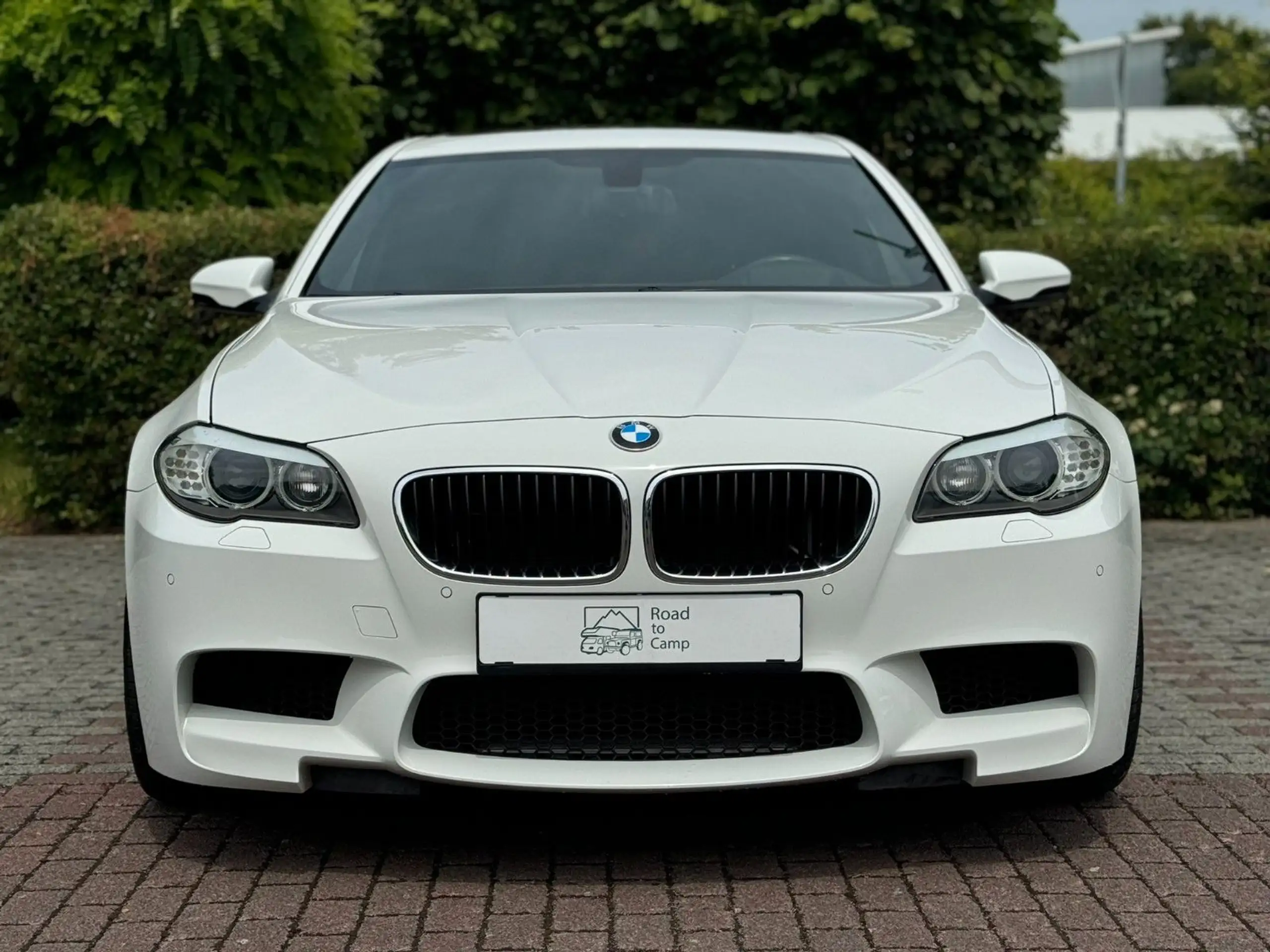 BMW - M5