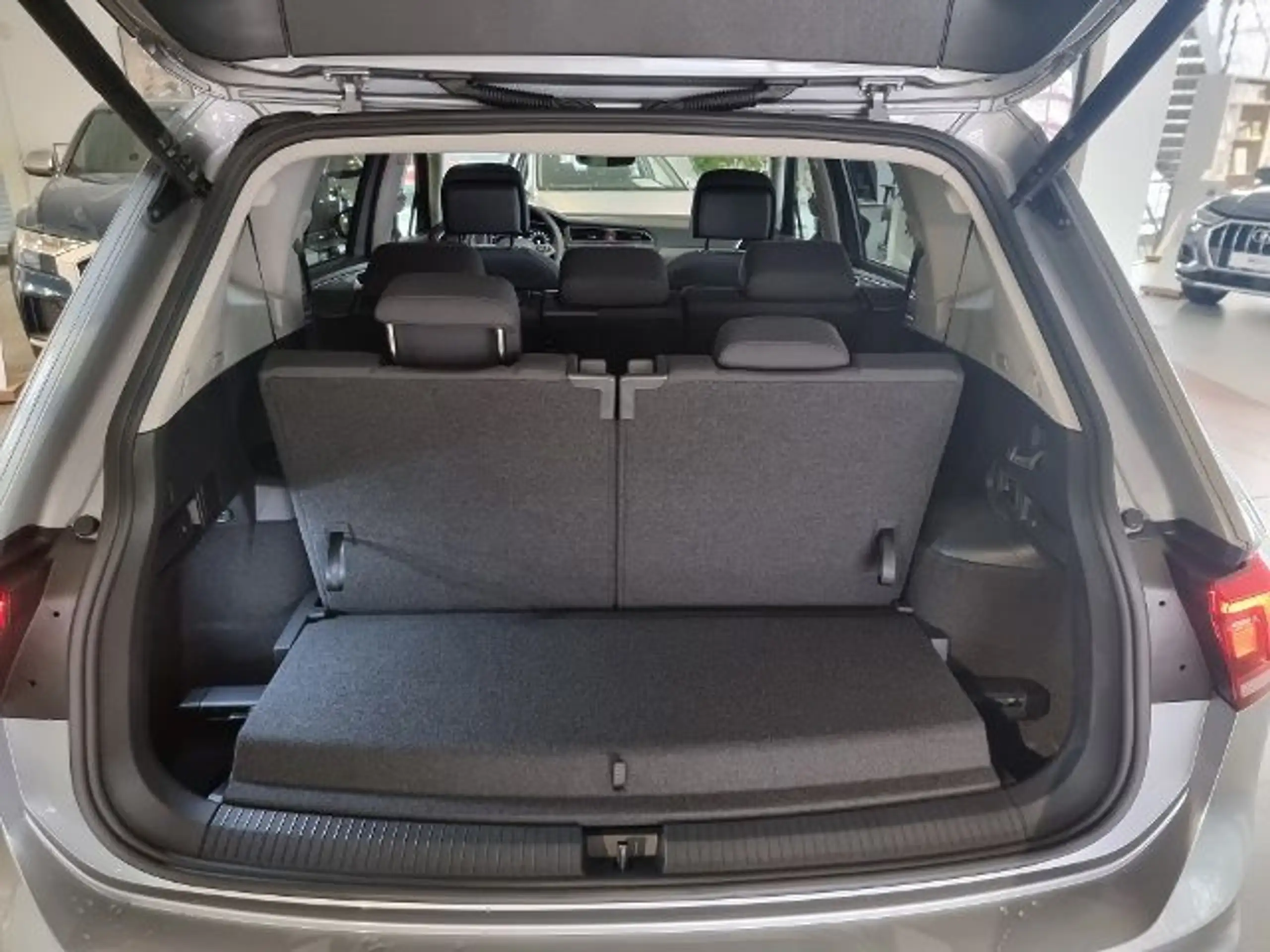 Volkswagen - Tiguan Allspace