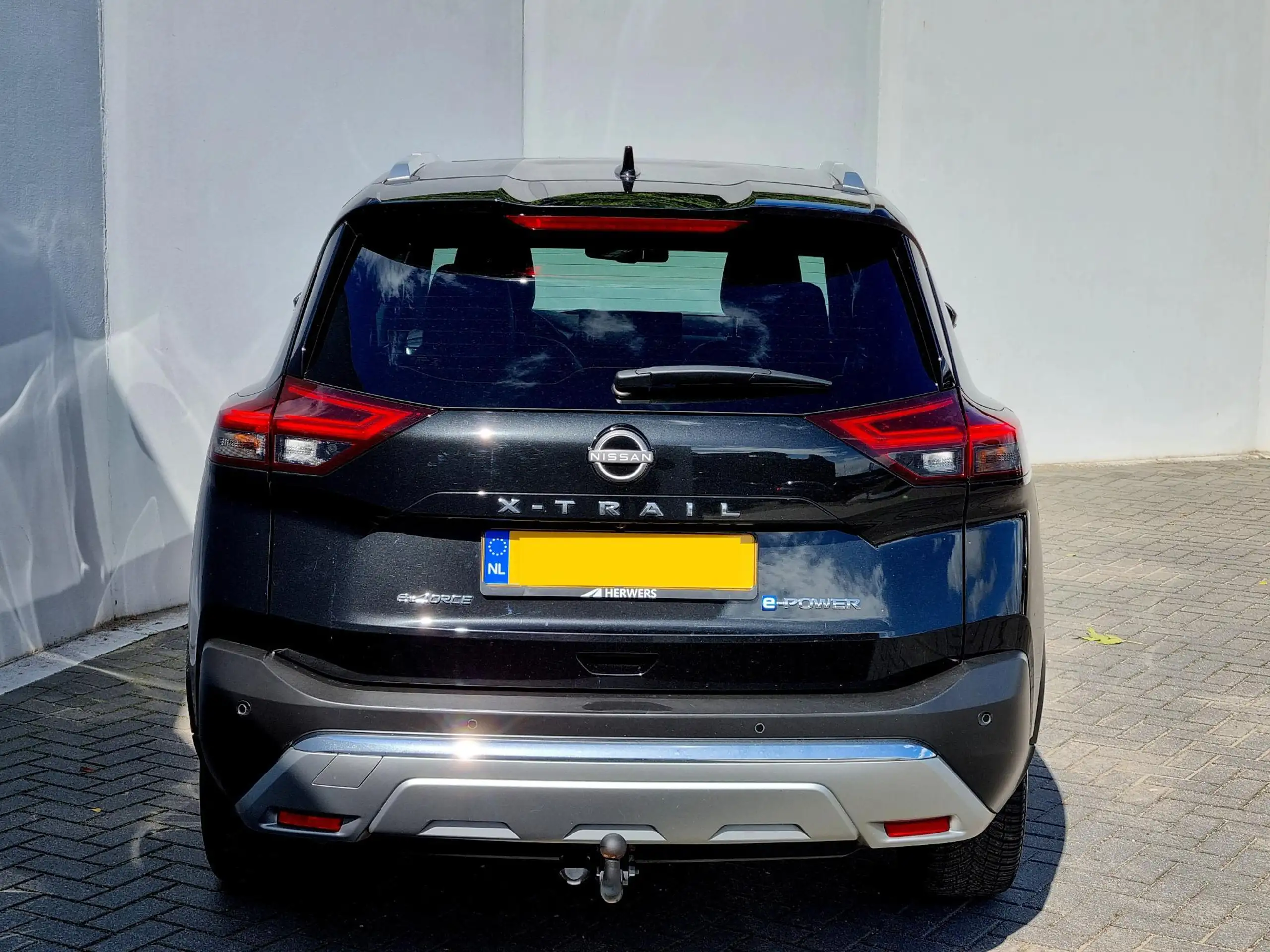 Nissan - X-Trail