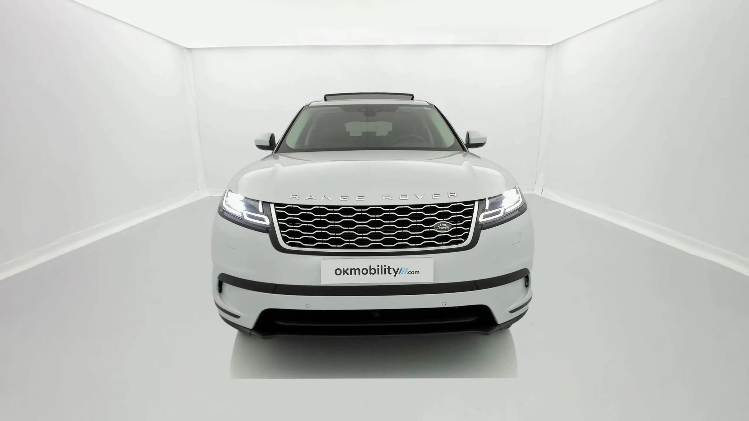 Land Rover - Range Rover Velar