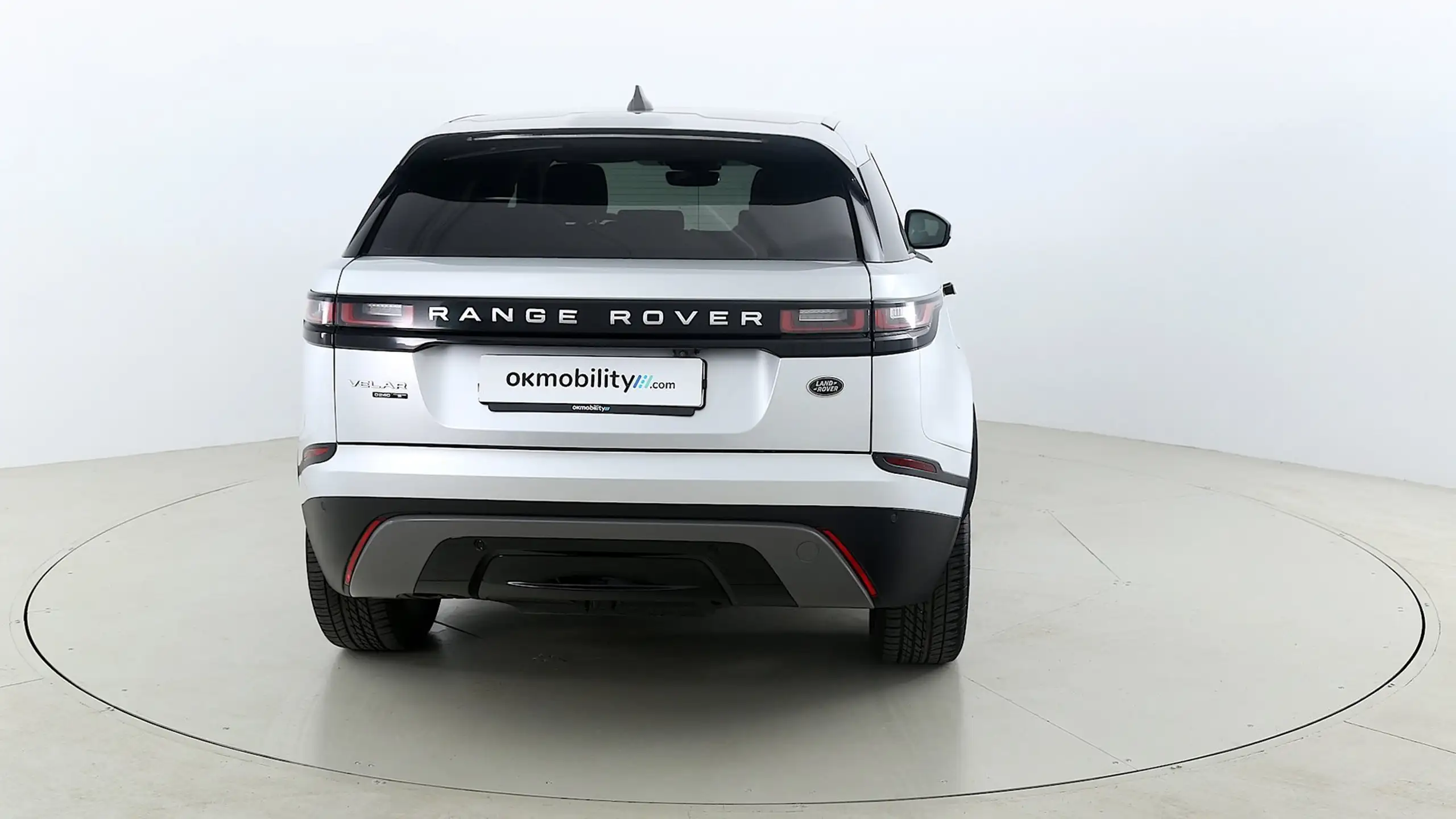 Land Rover - Range Rover Velar