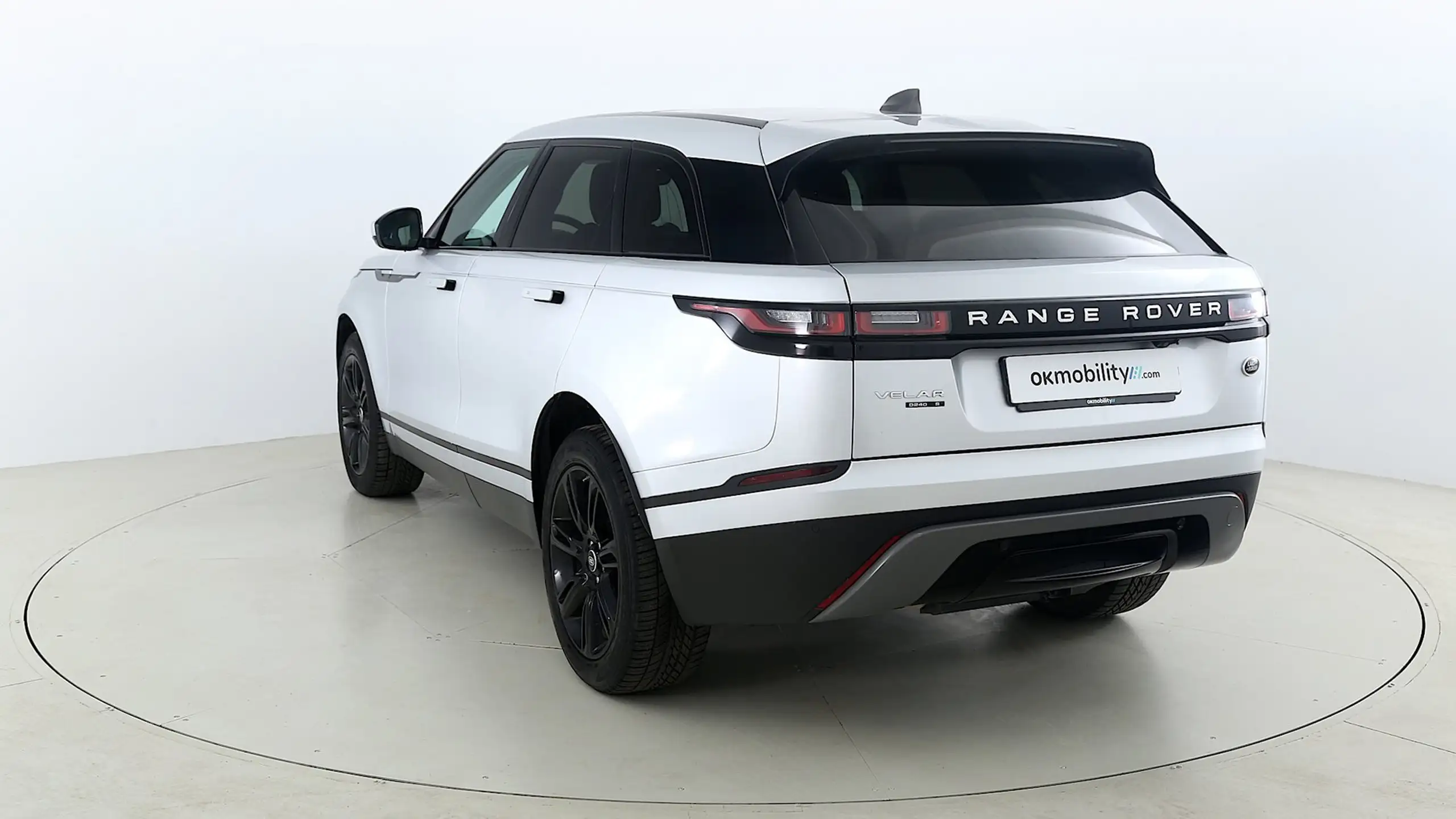 Land Rover - Range Rover Velar