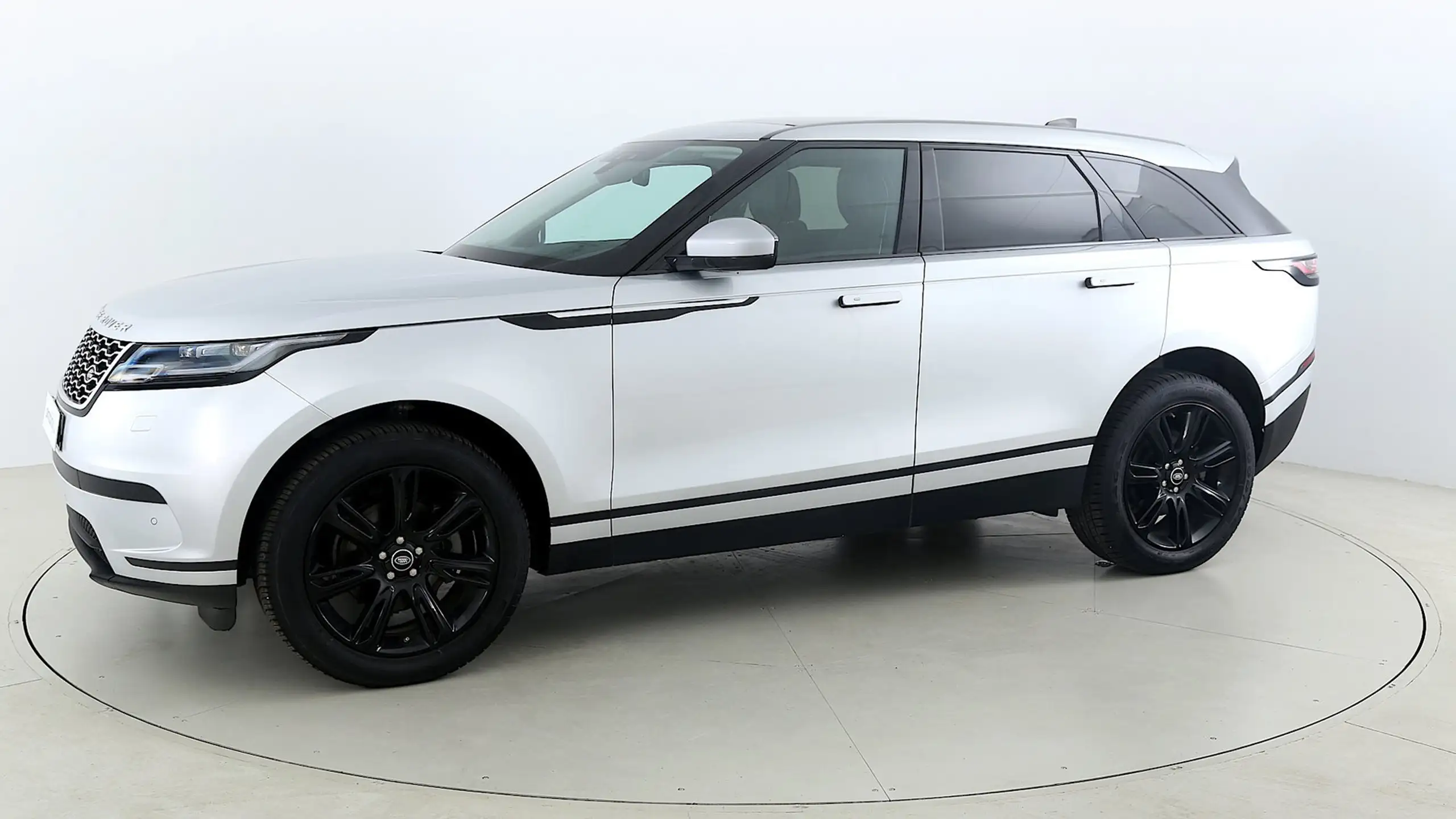 Land Rover - Range Rover Velar