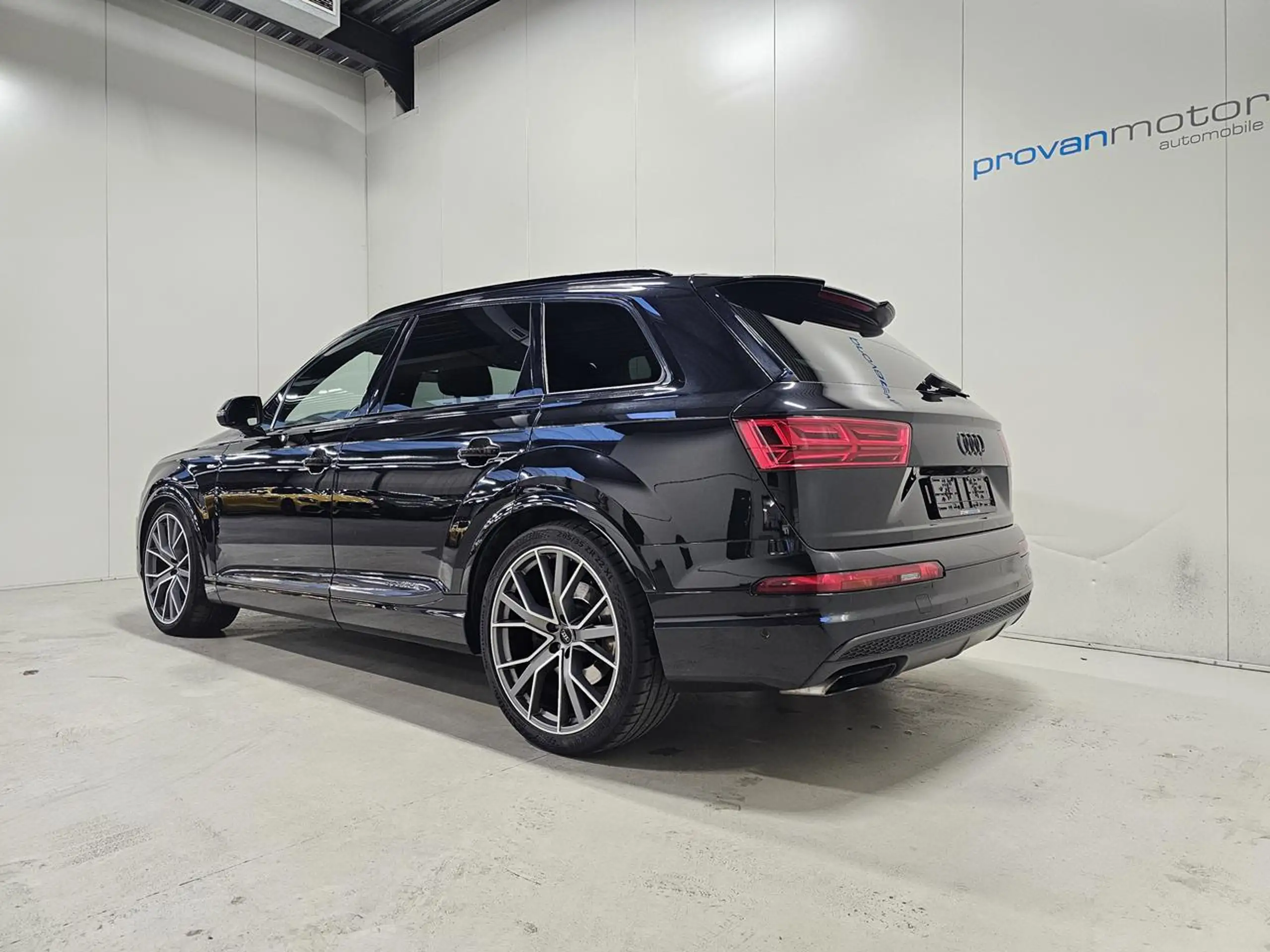 Audi - Q7