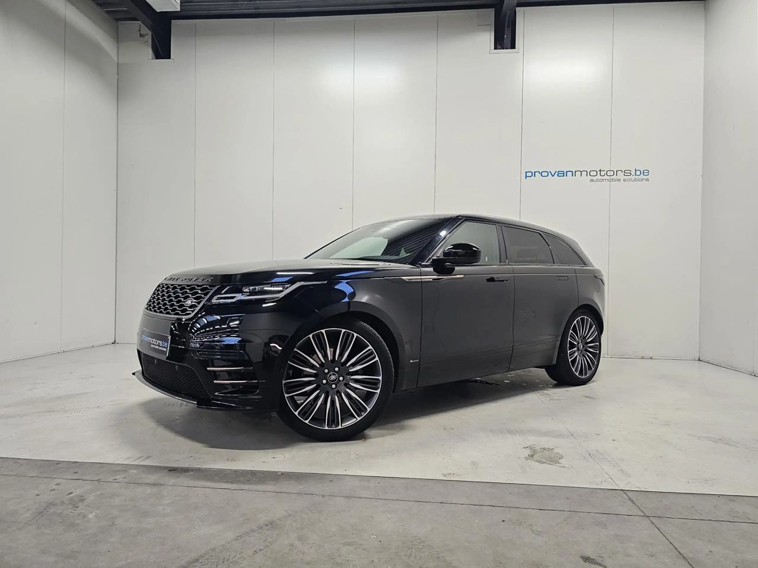 Land Rover - Range Rover Velar