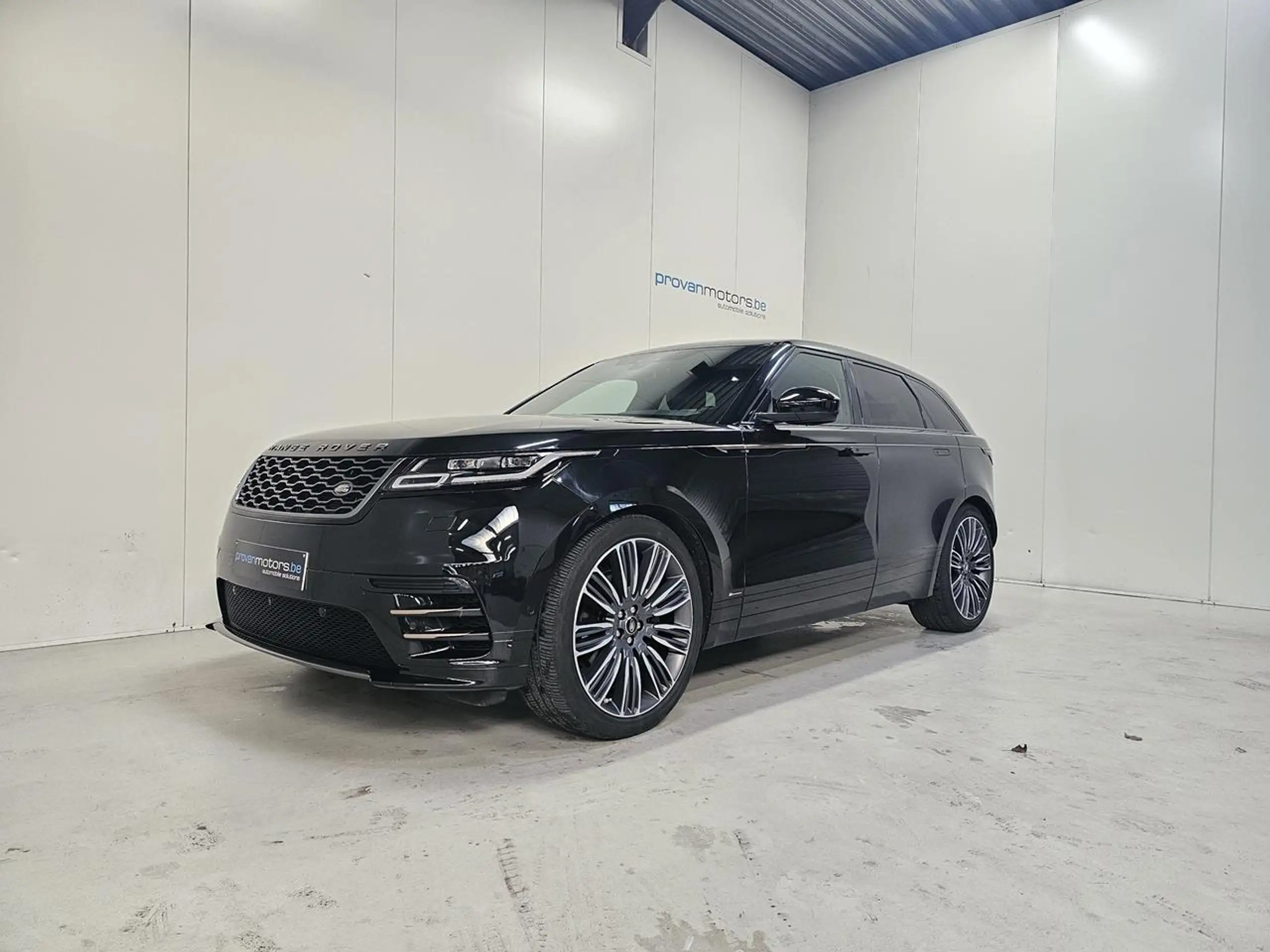 Land Rover - Range Rover Velar