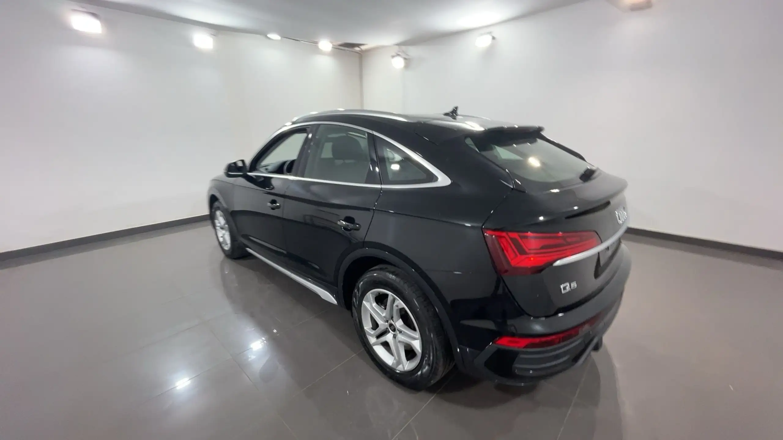 Audi - Q5