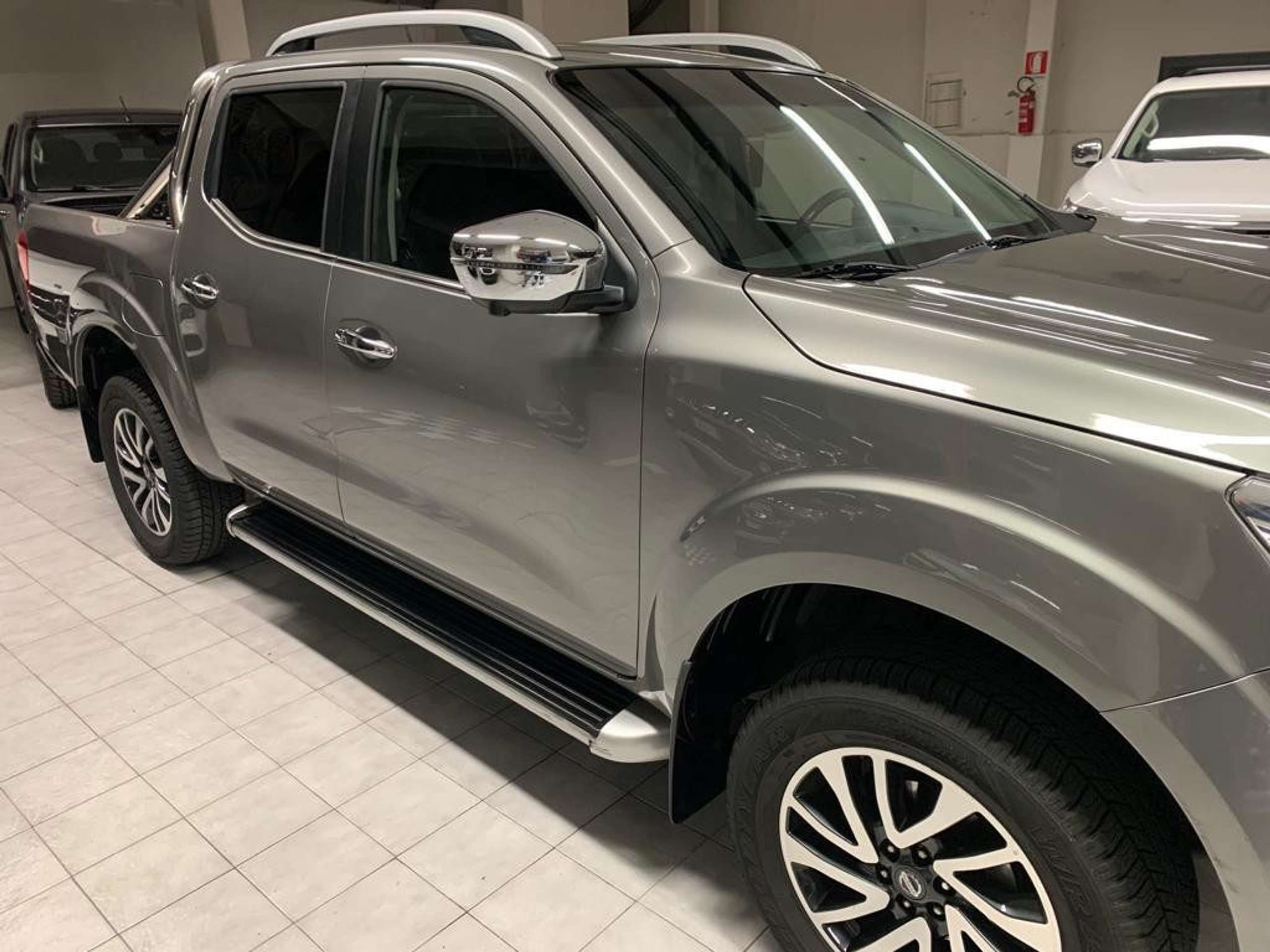 Nissan - Navara