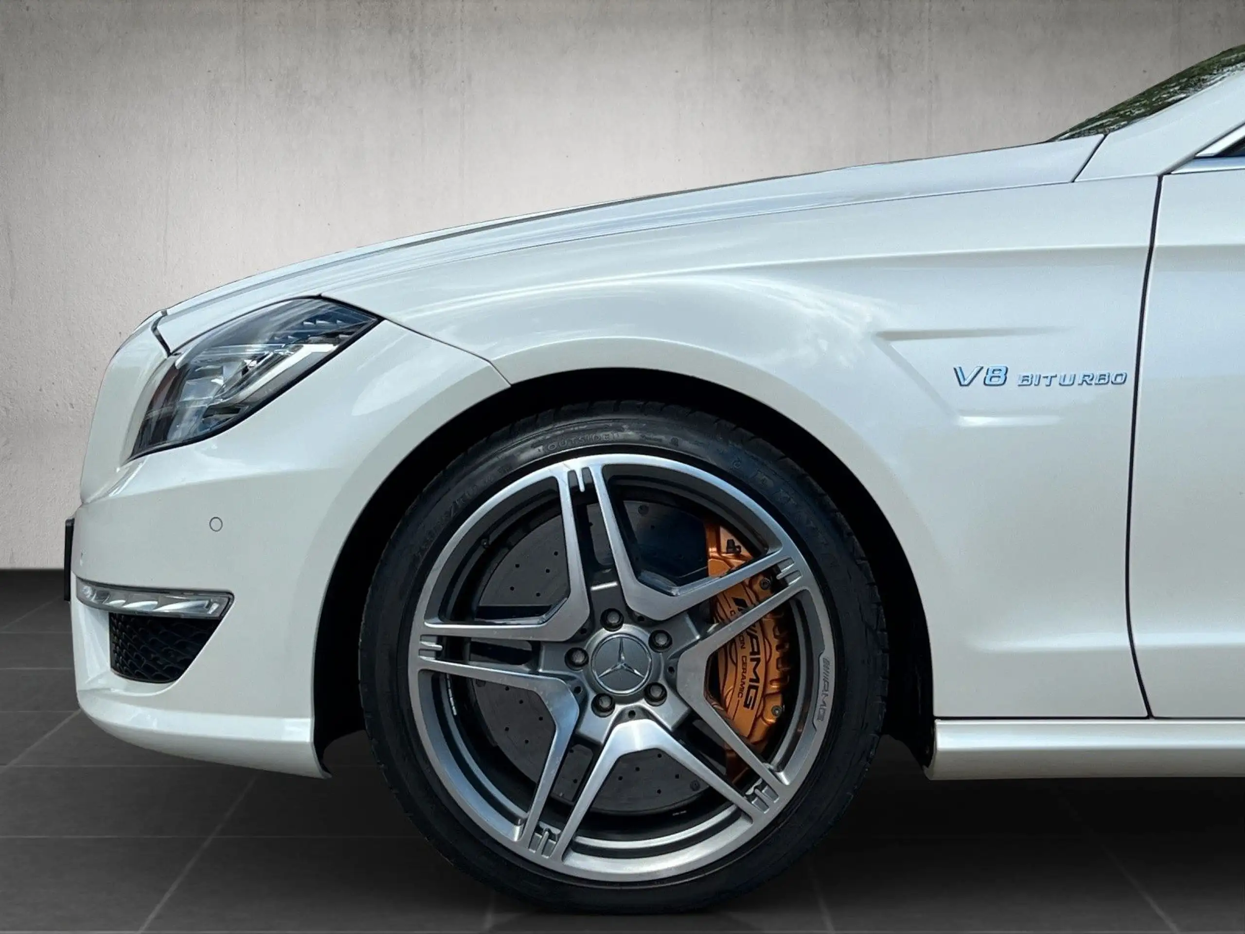 Mercedes-Benz - CLS 63 AMG