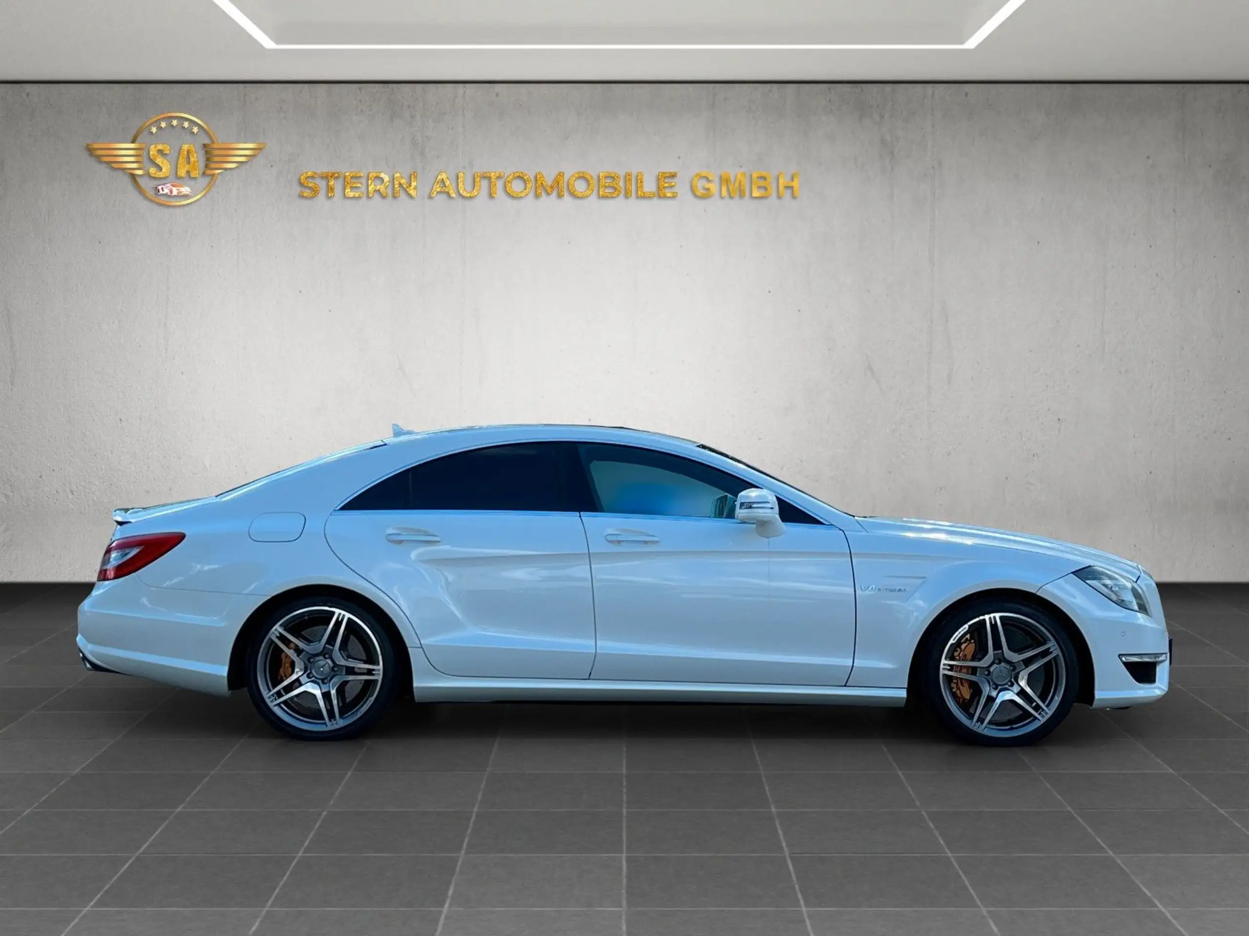 Mercedes-Benz - CLS 63 AMG