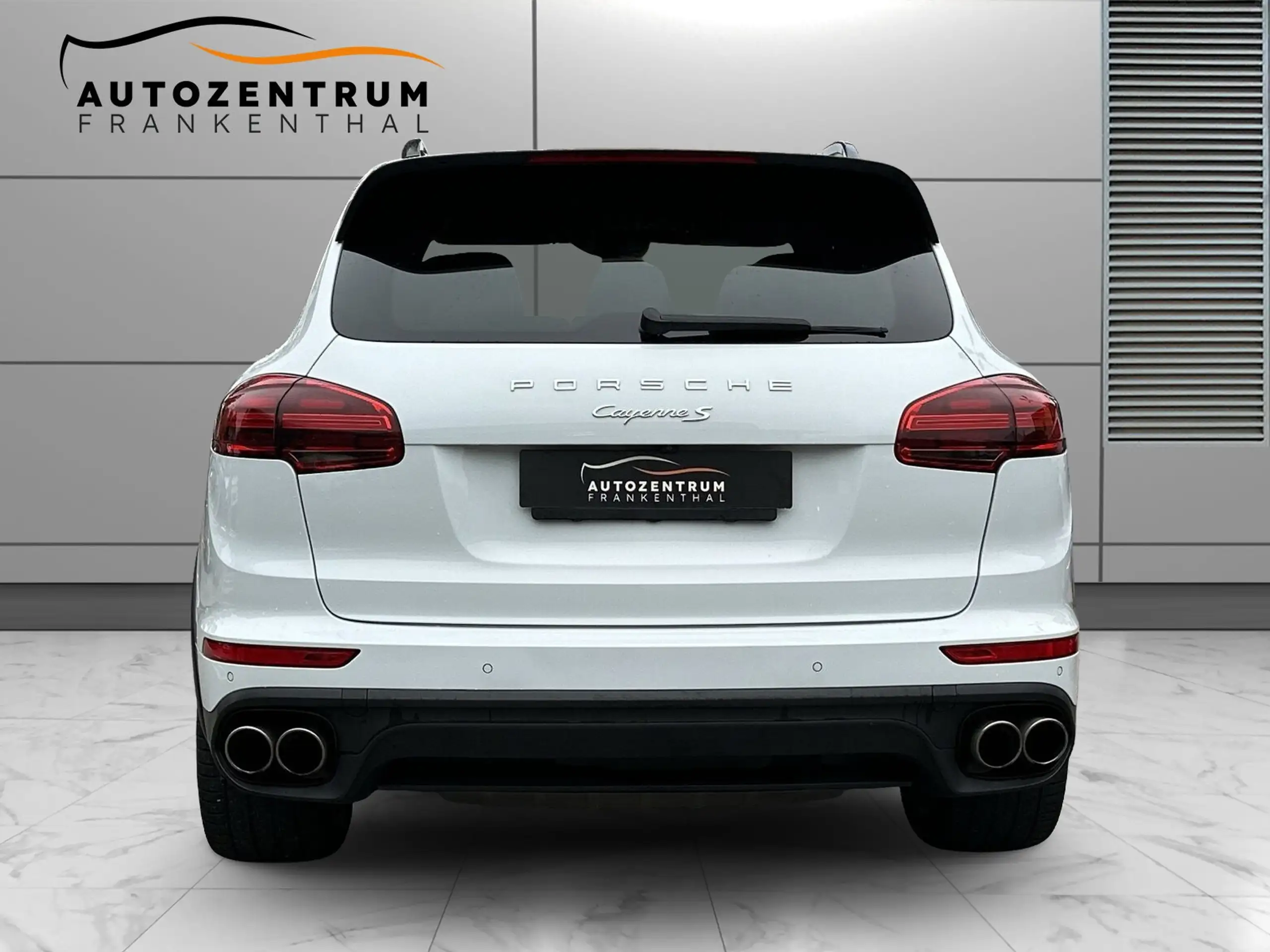 Porsche - Cayenne