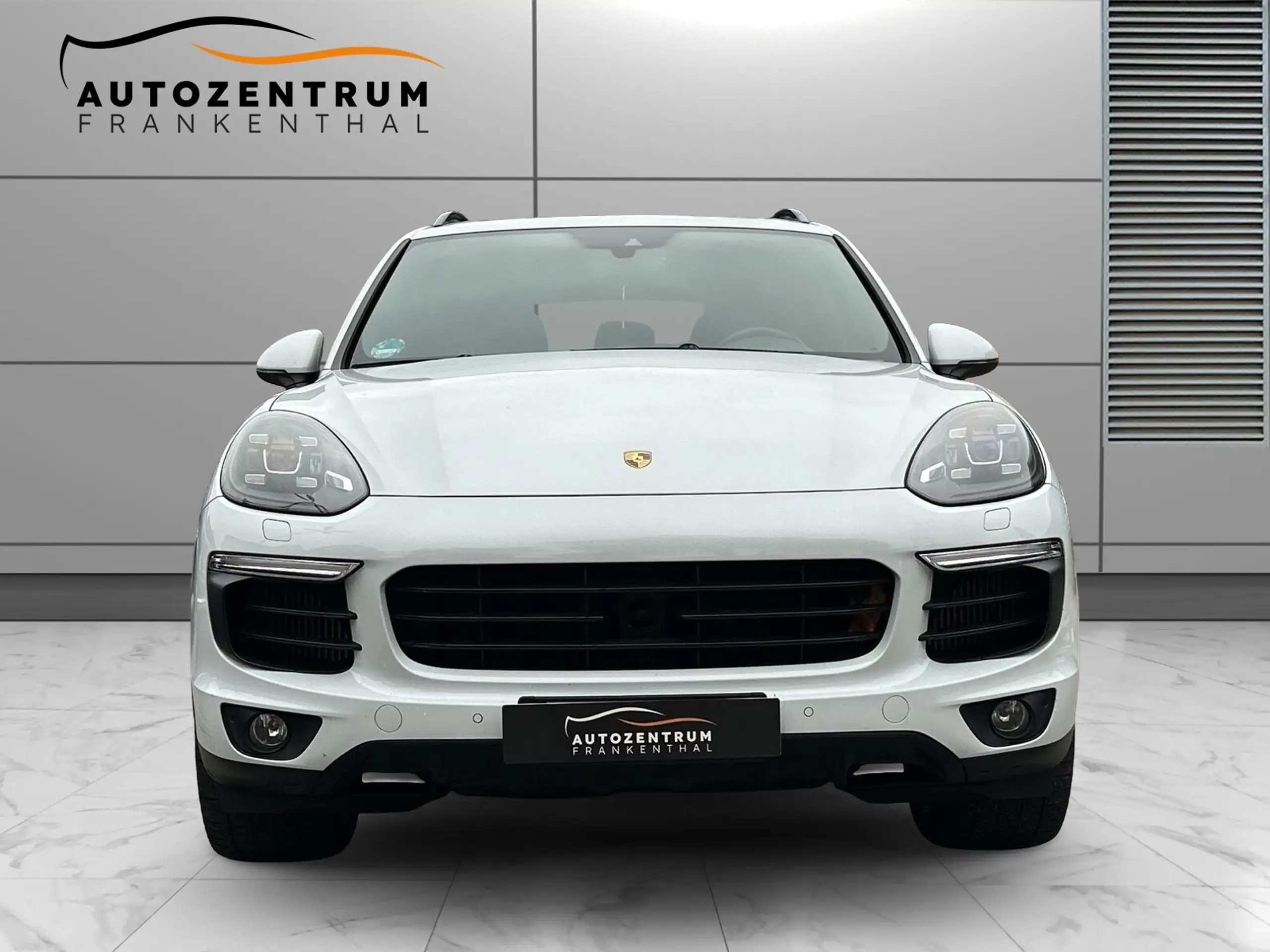 Porsche - Cayenne