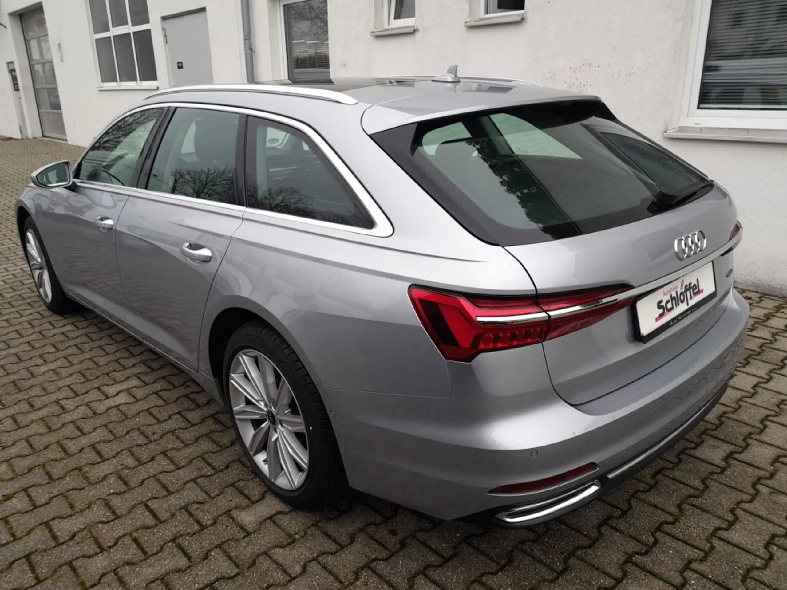 Audi - A6