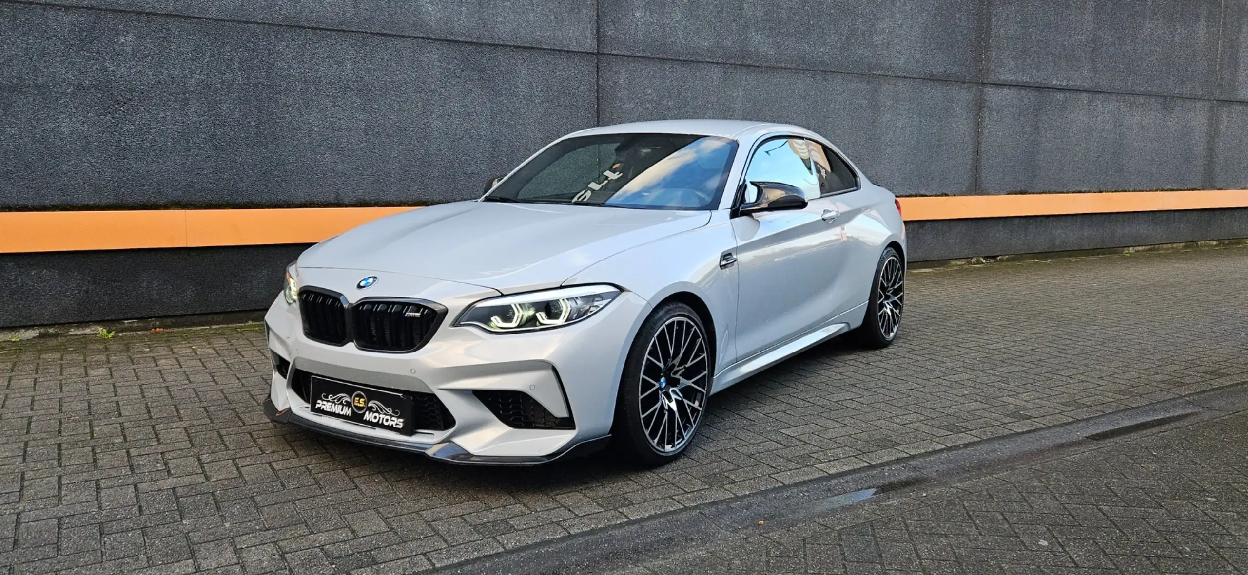 BMW - M2