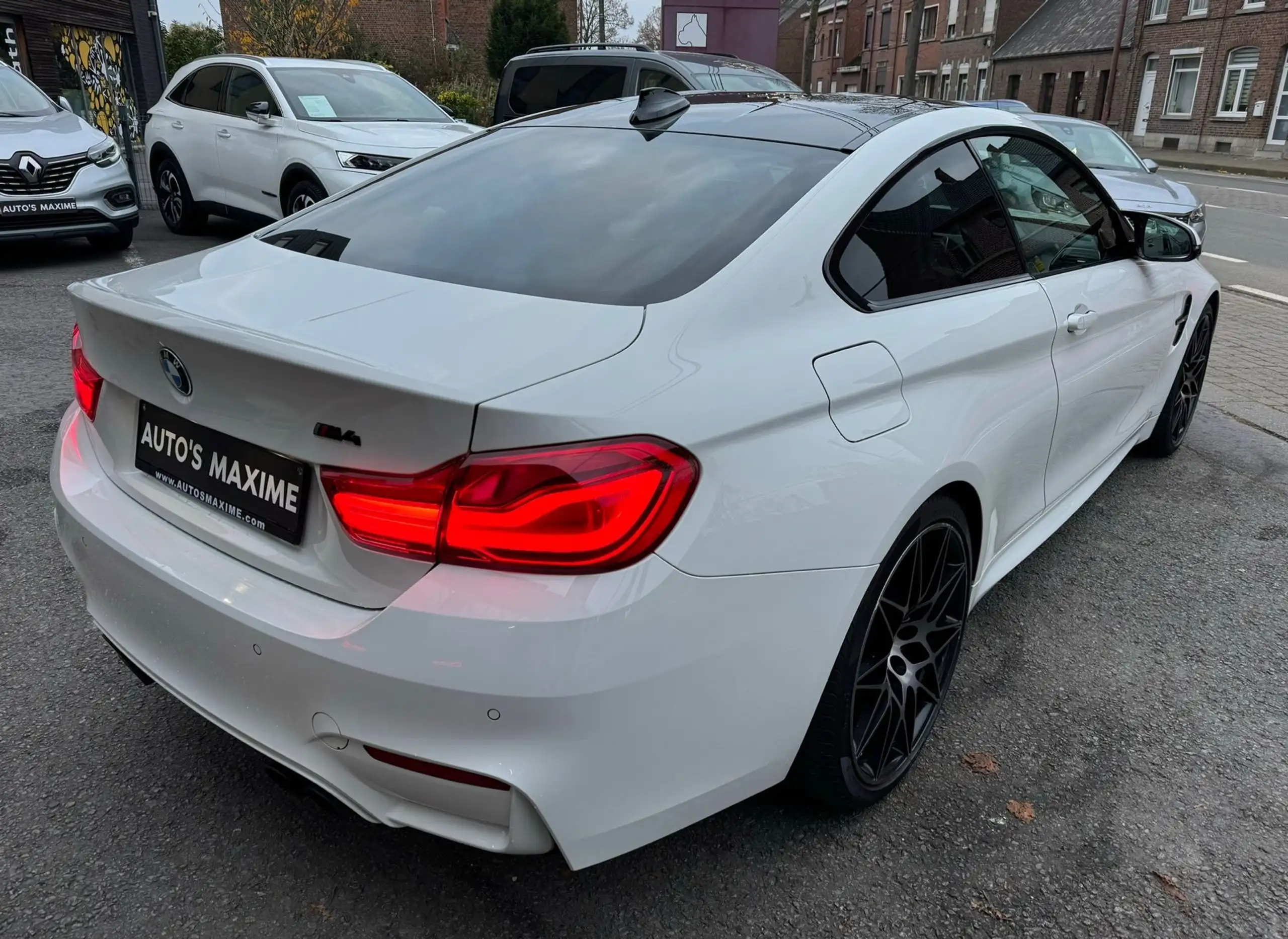 BMW - M4