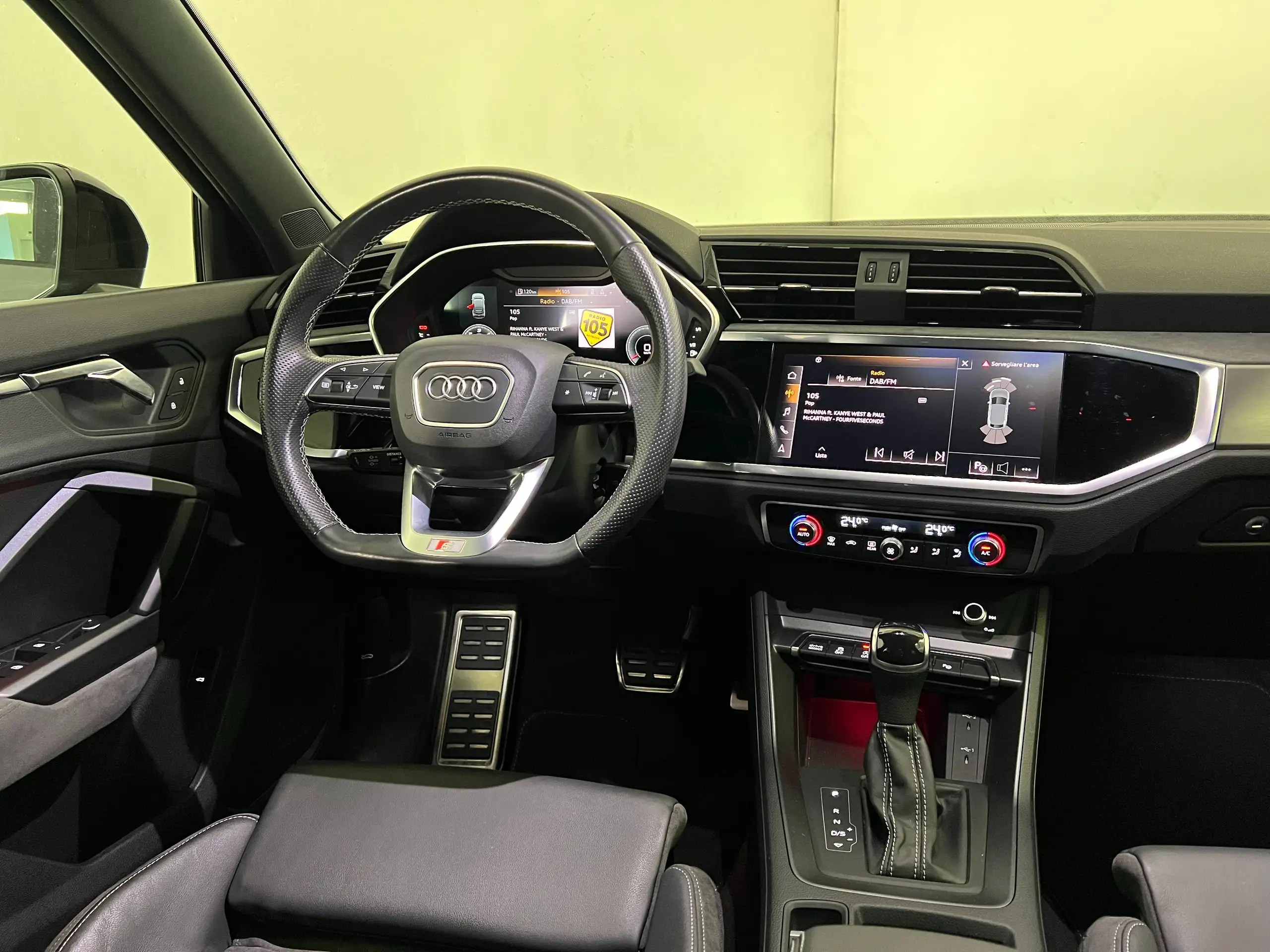 Audi - Q3