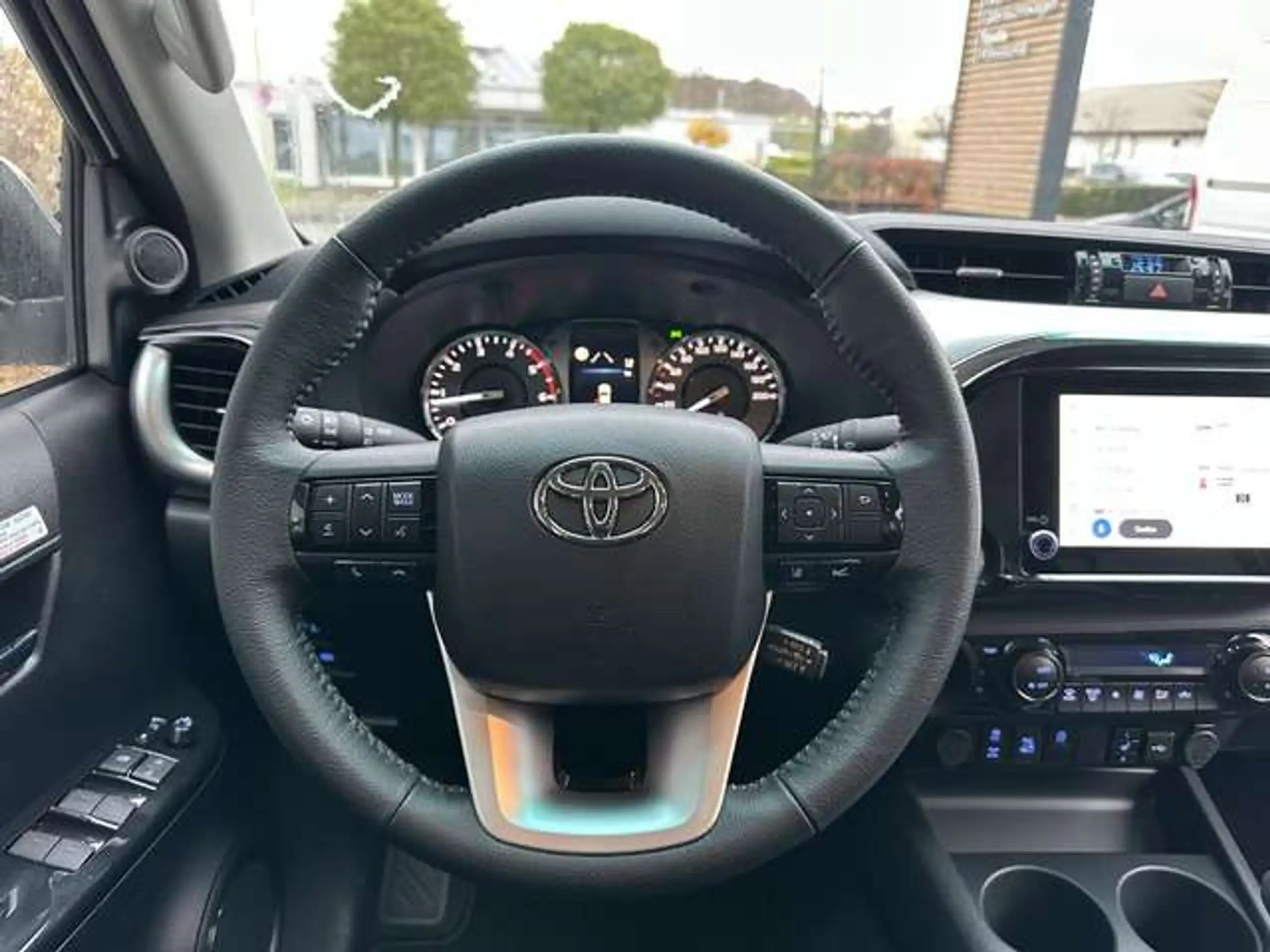 Toyota - Hilux