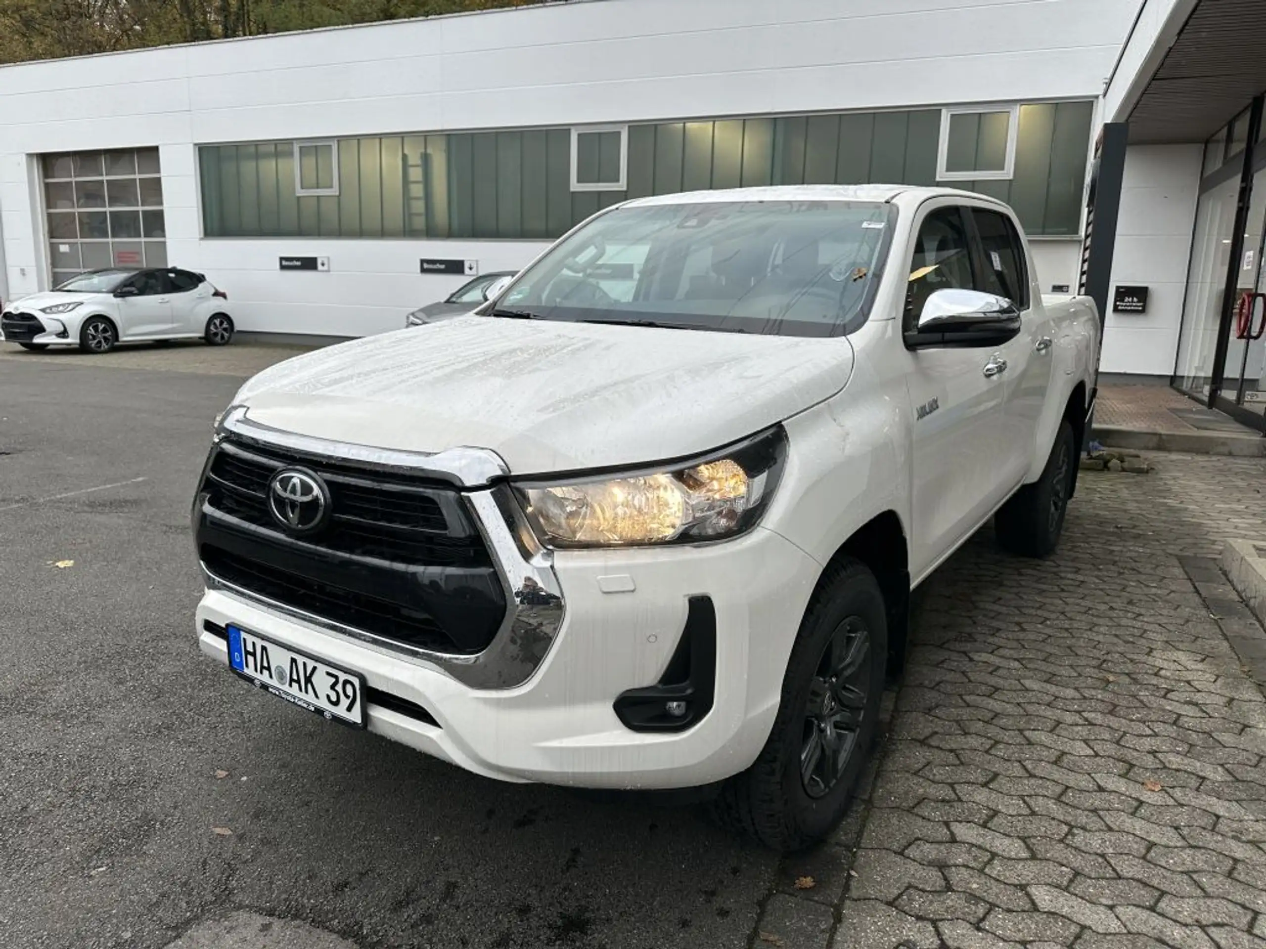 Toyota - Hilux