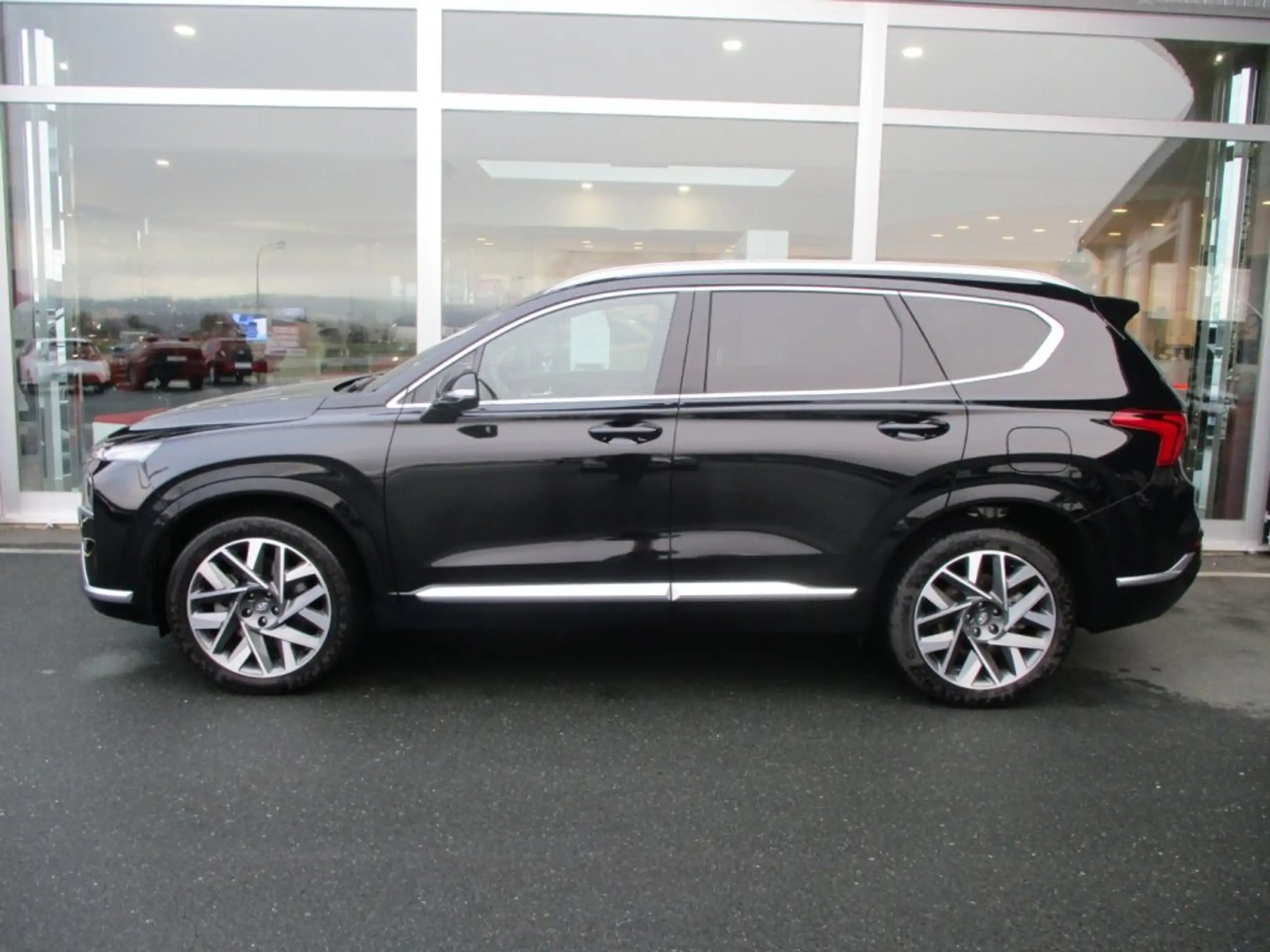 Hyundai - SANTA FE