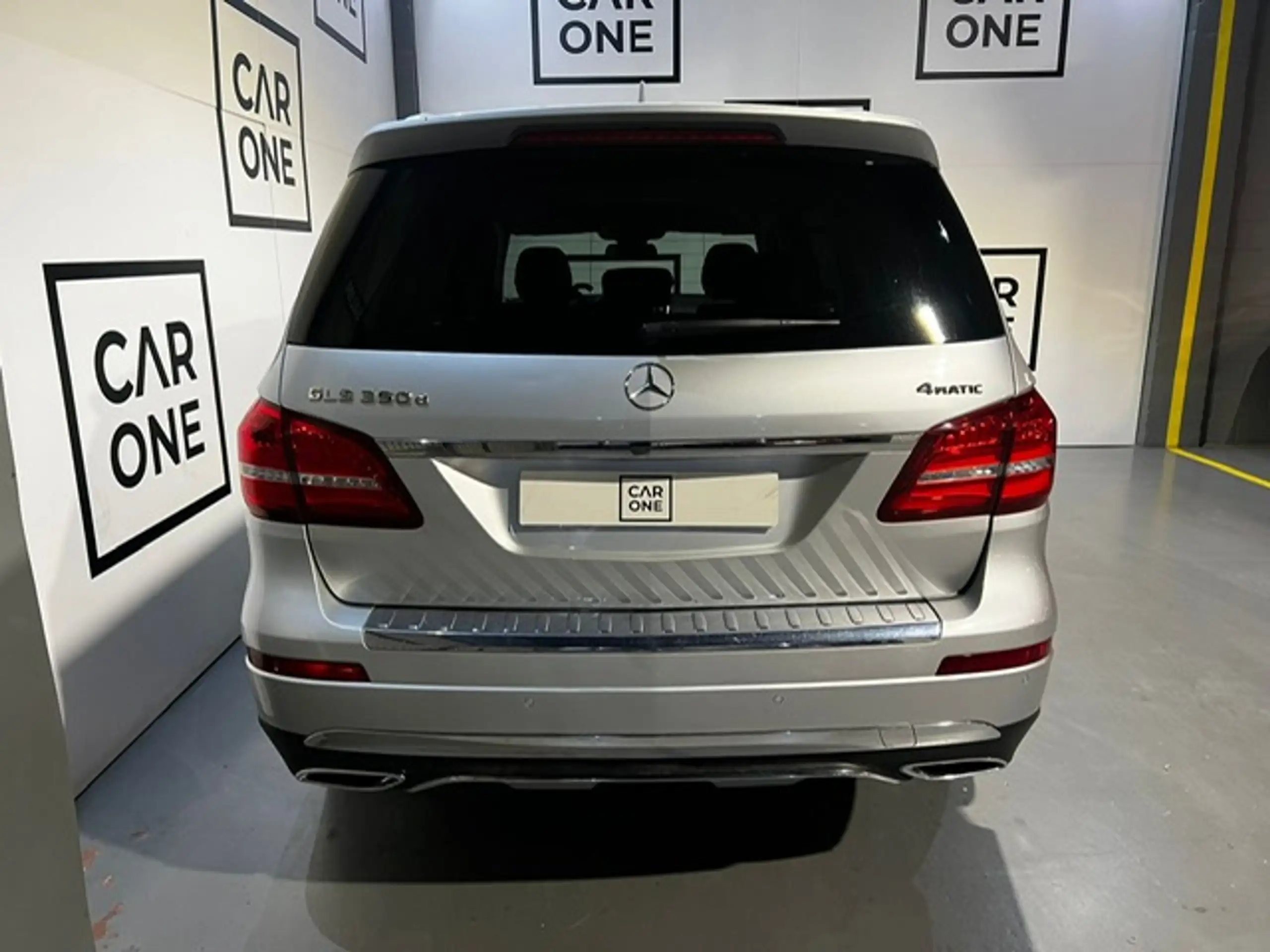 Mercedes-Benz - GLS 350