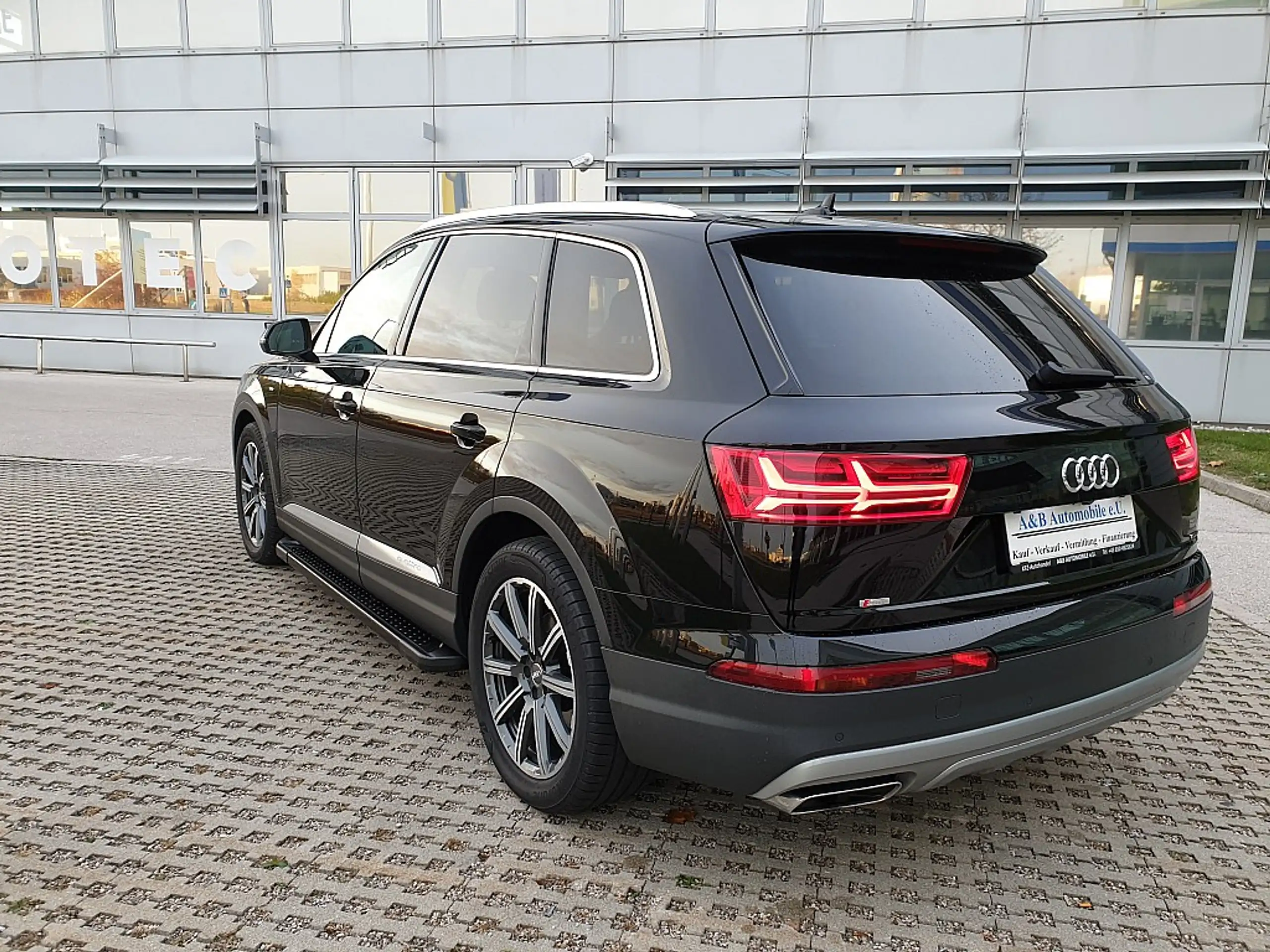 Audi - Q7