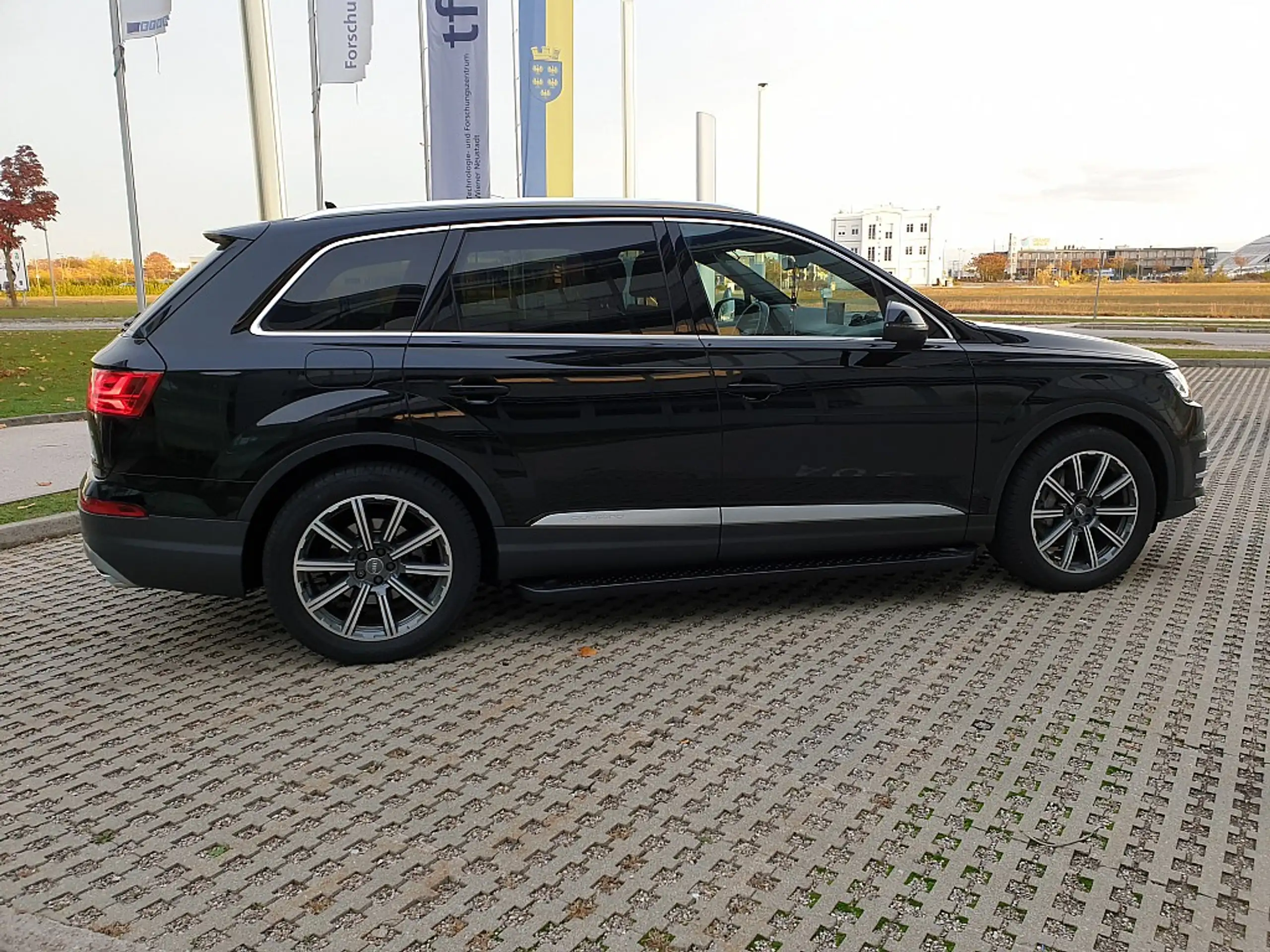 Audi - Q7