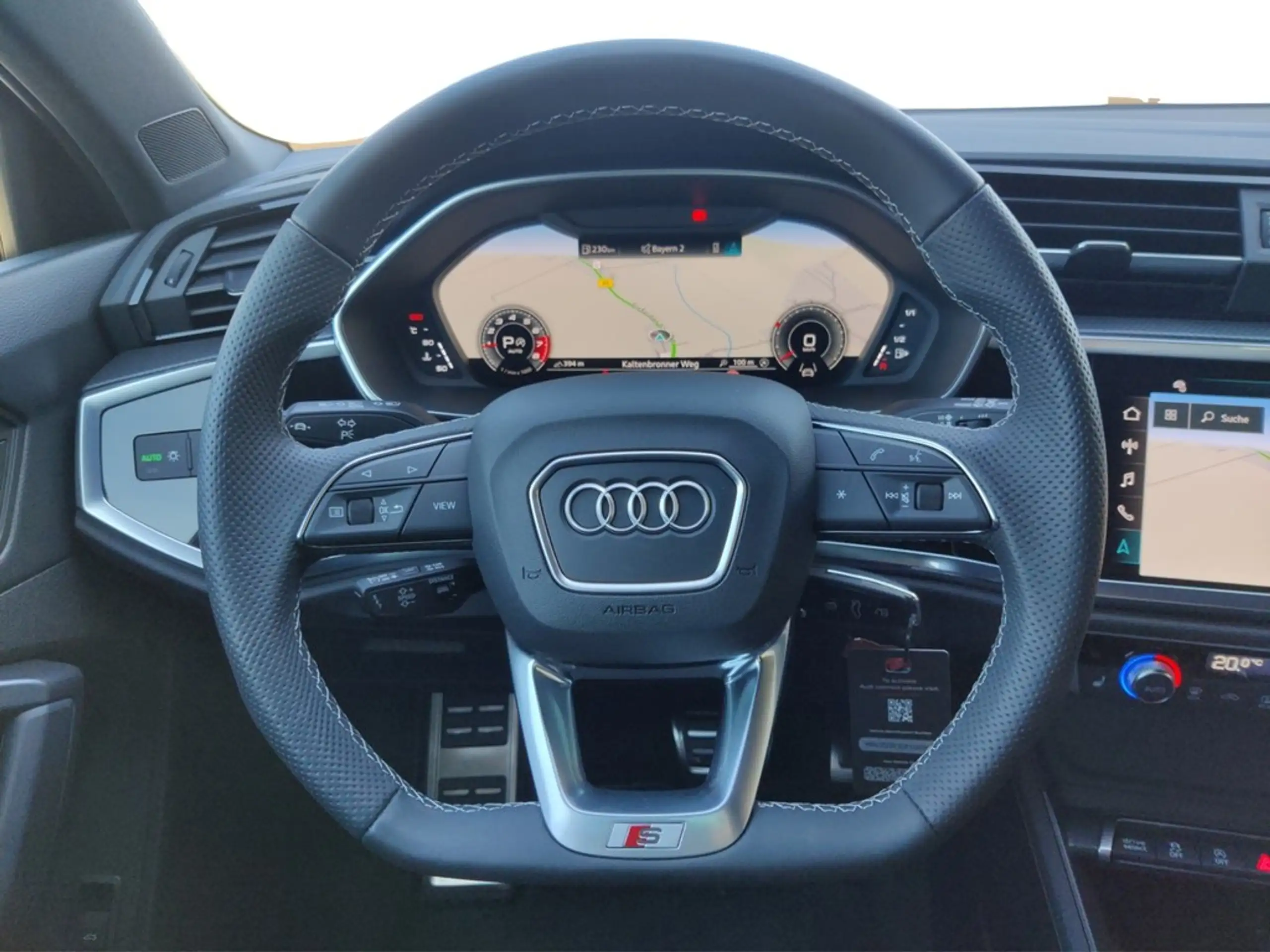 Audi - Q3