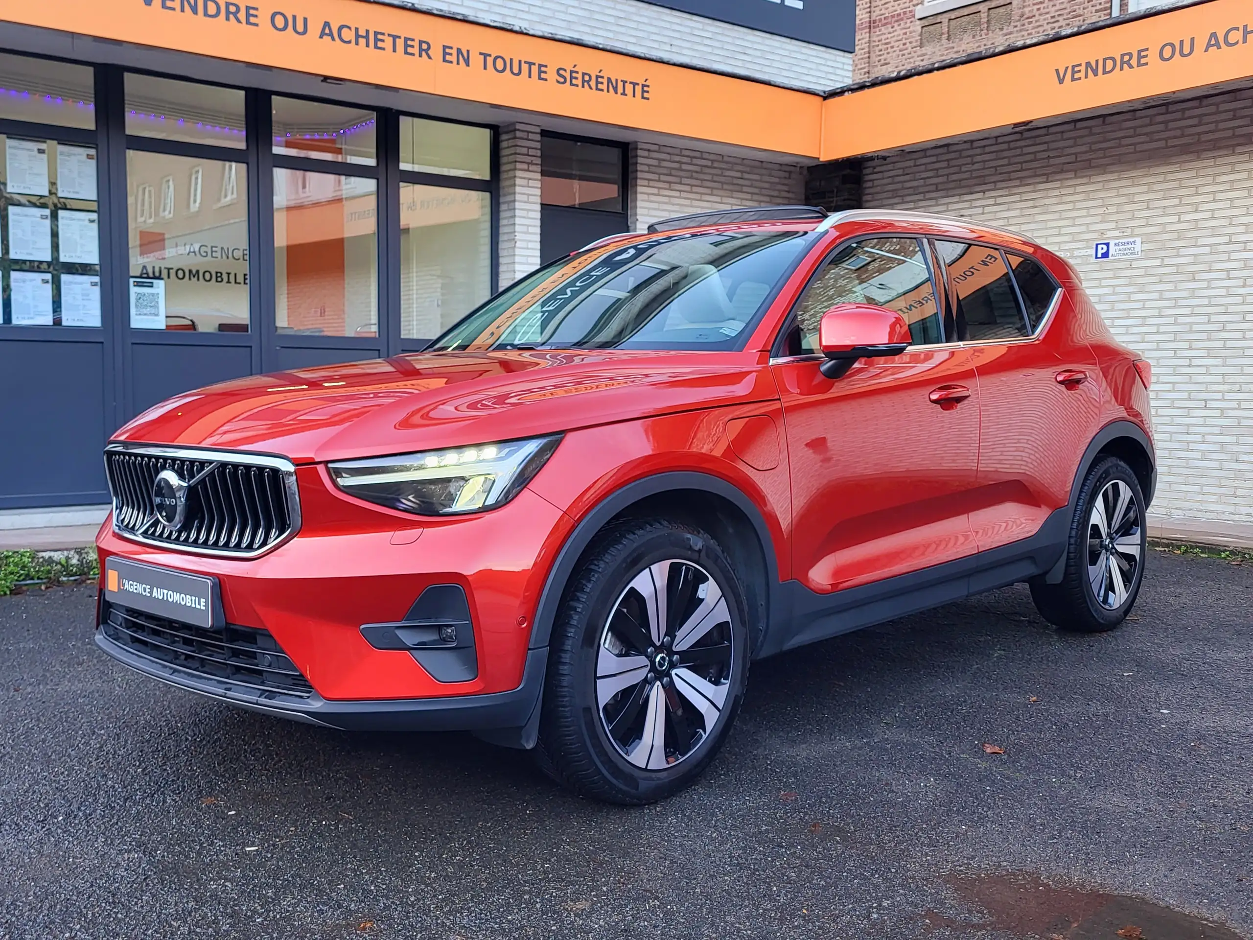 Volvo - XC40