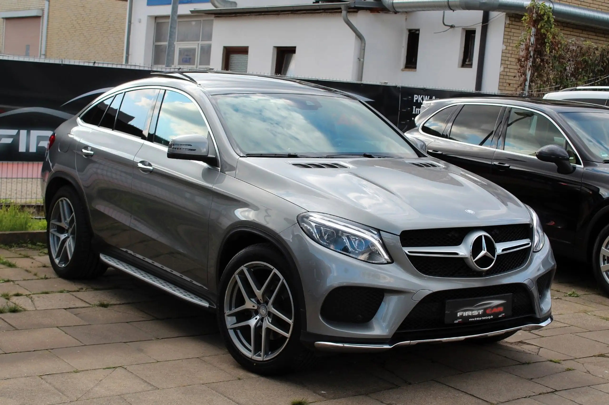 Mercedes-Benz - GLE 350