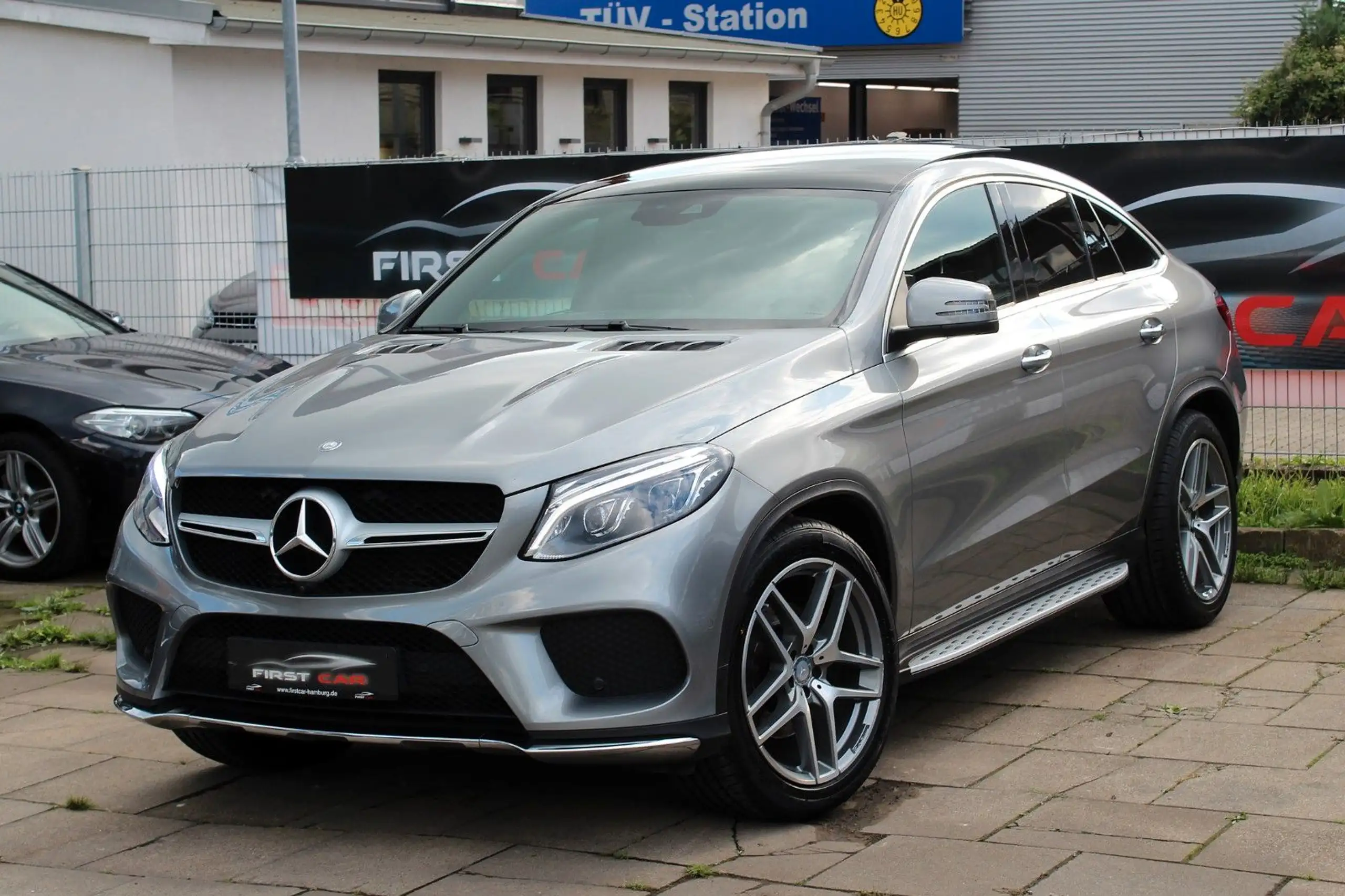 Mercedes-Benz - GLE 350