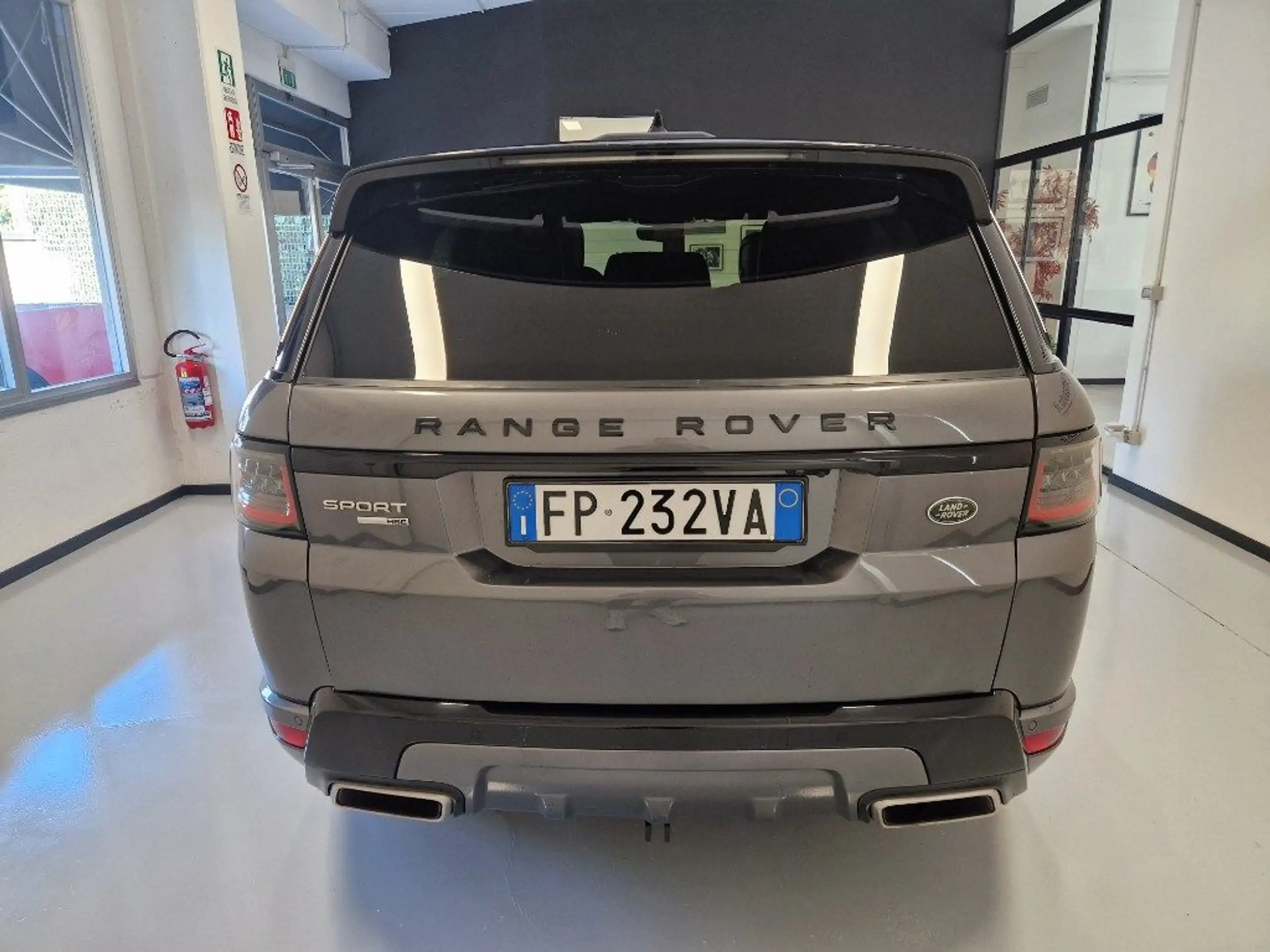 Land Rover - Range Rover Sport