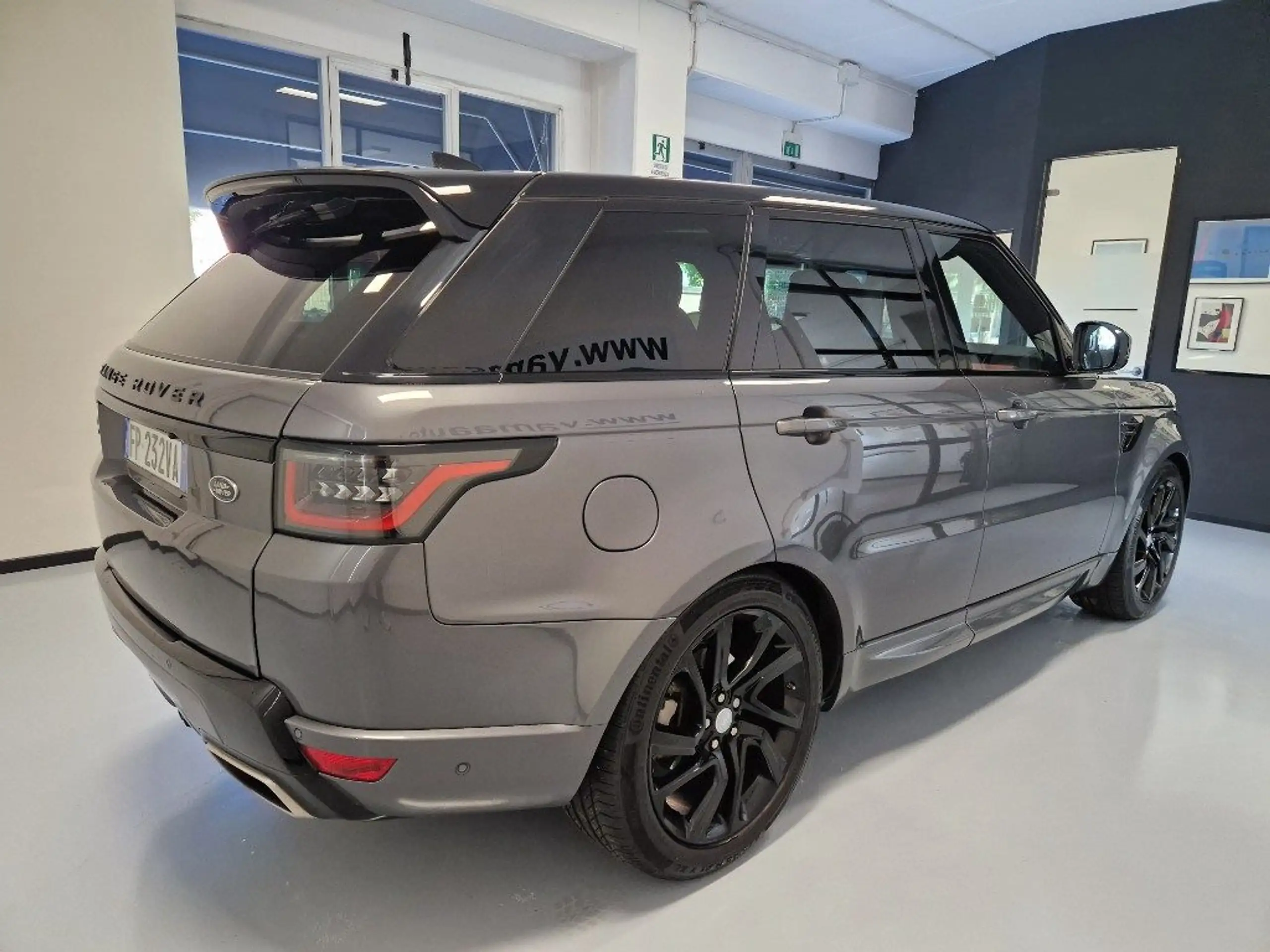 Land Rover - Range Rover Sport