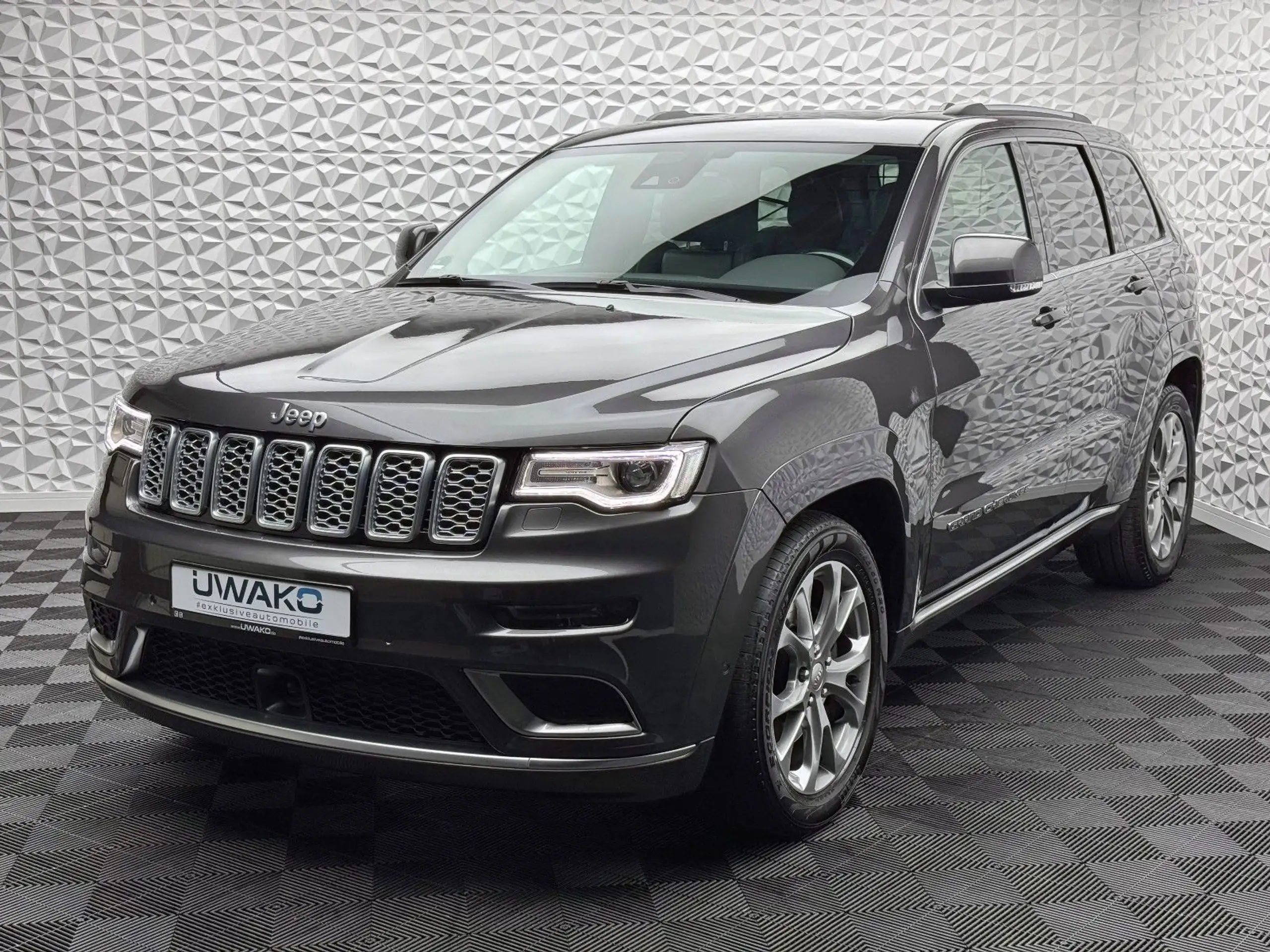 Jeep - Grand Cherokee