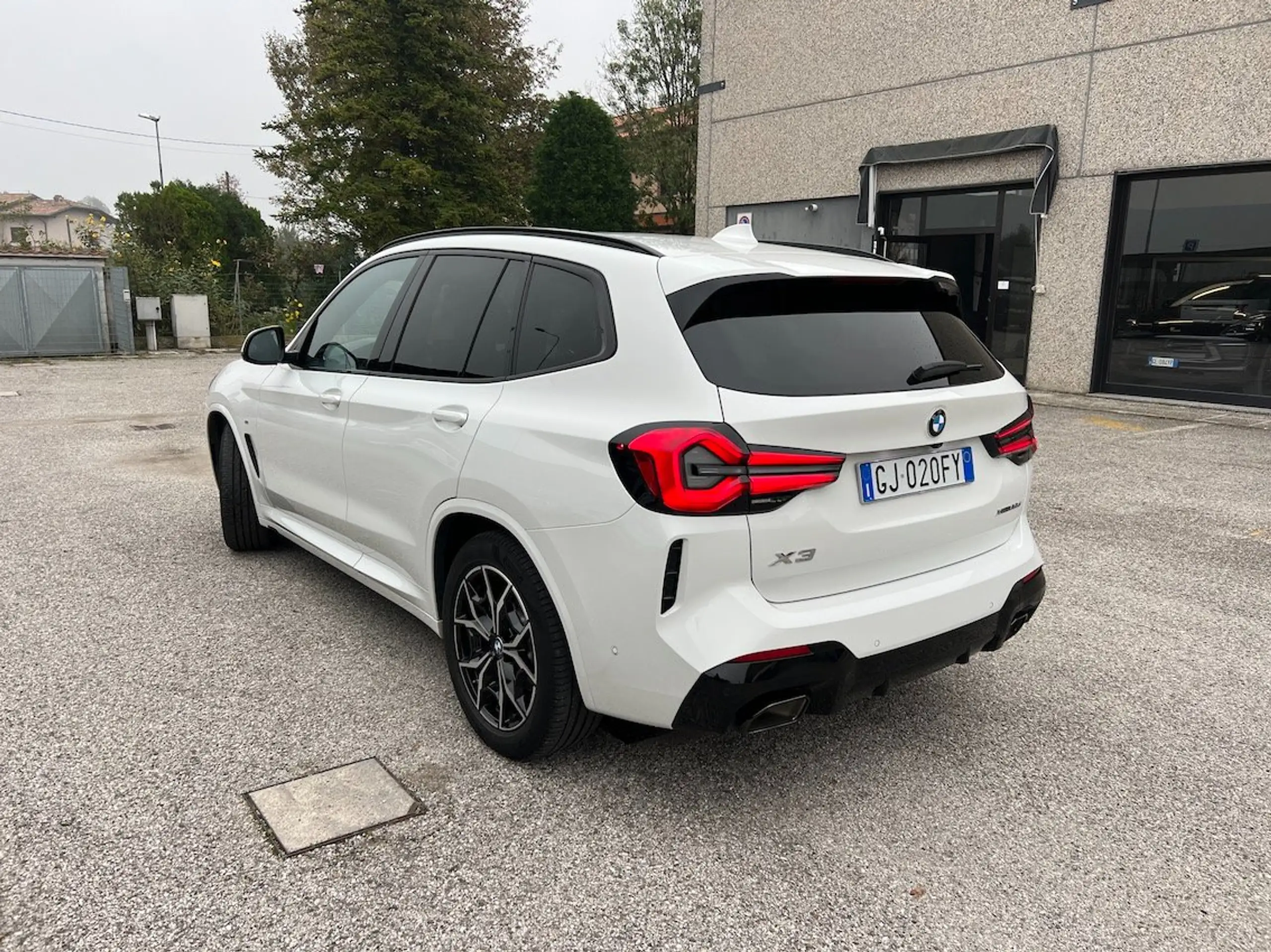 BMW - X3