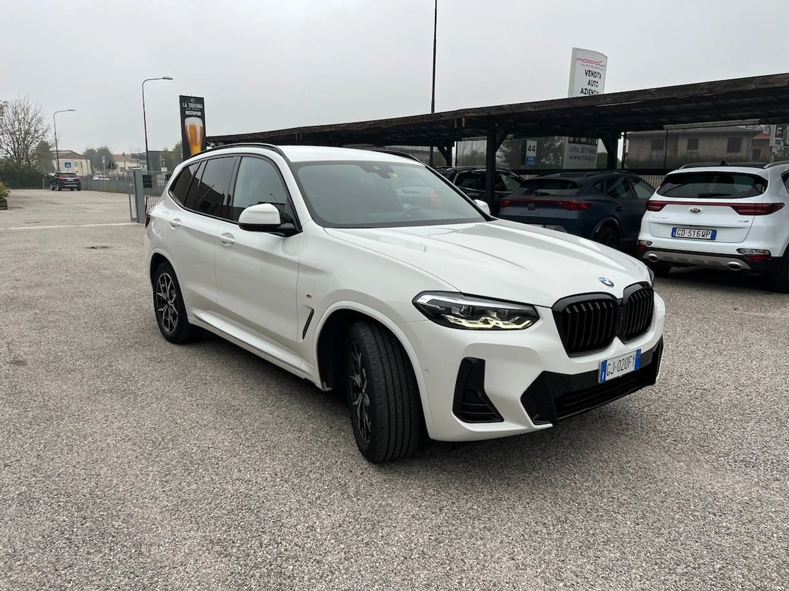 BMW - X3