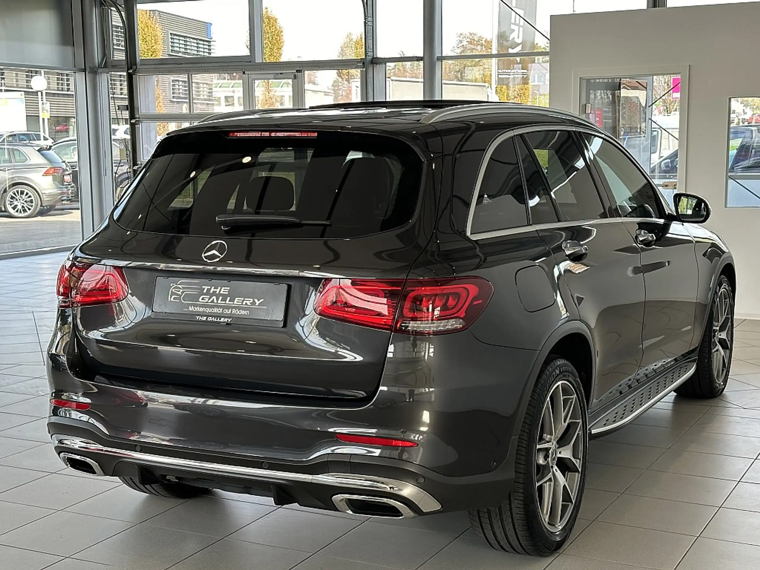 Mercedes-Benz - GLC 300