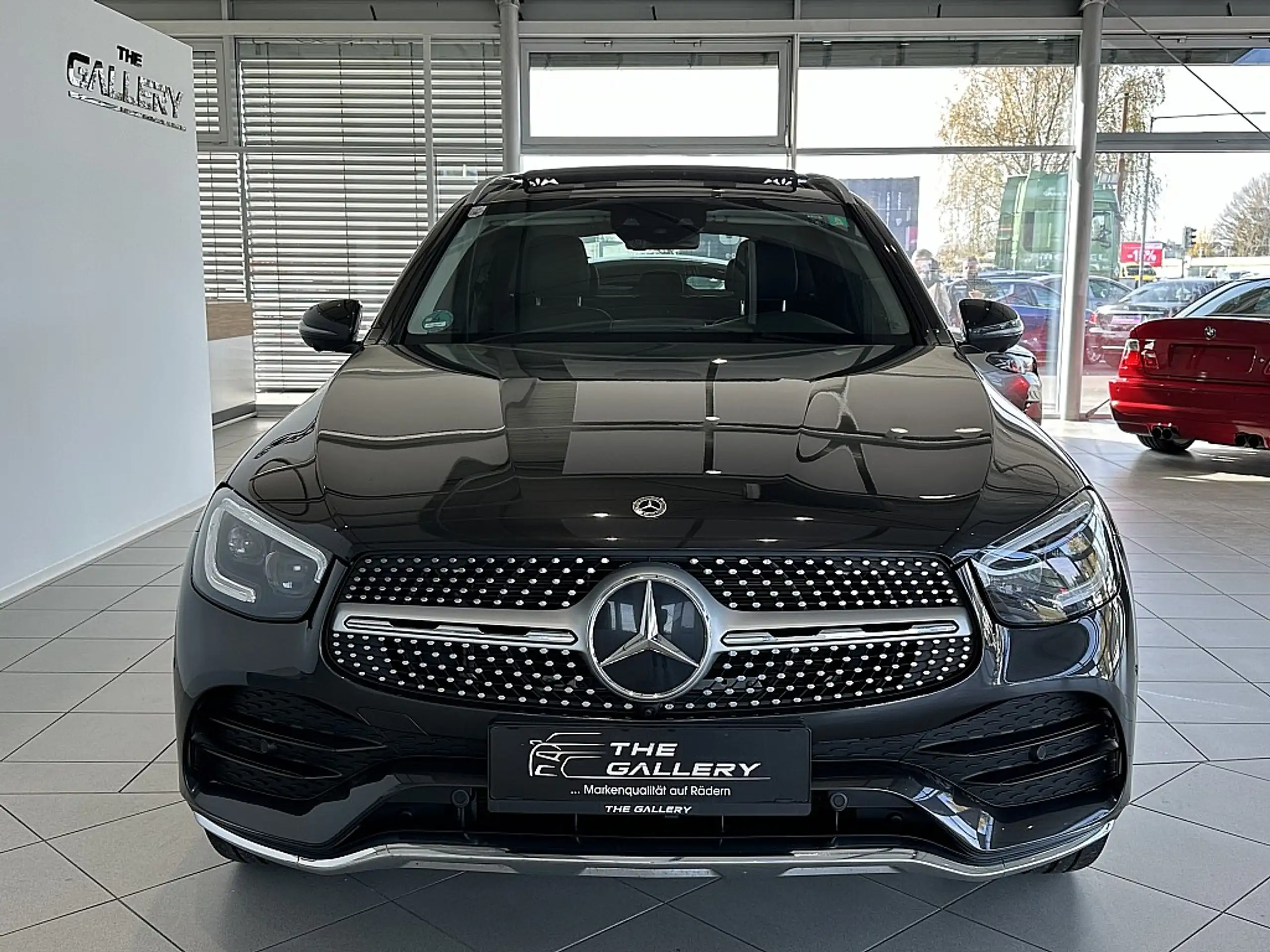 Mercedes-Benz - GLC 300