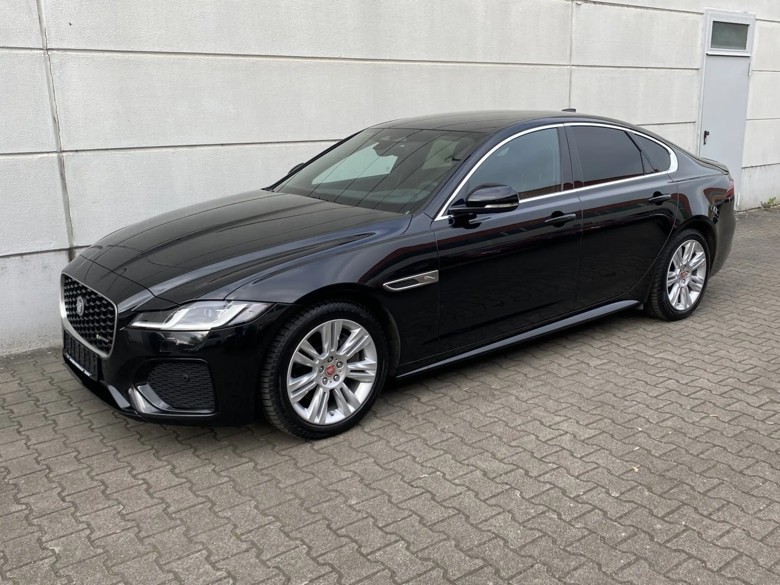 Jaguar - XF