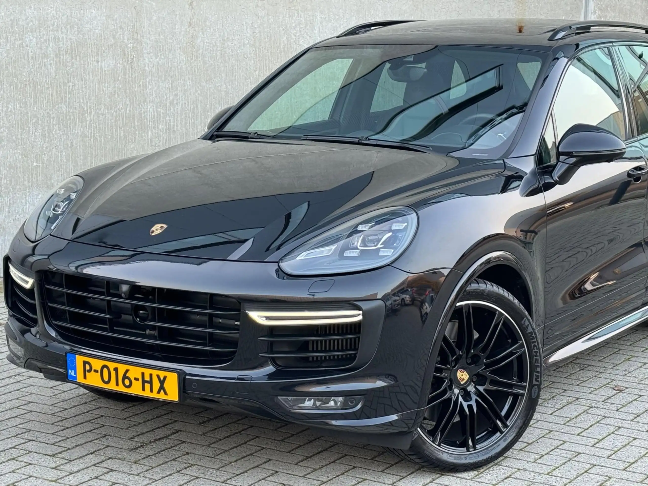 Porsche - Cayenne