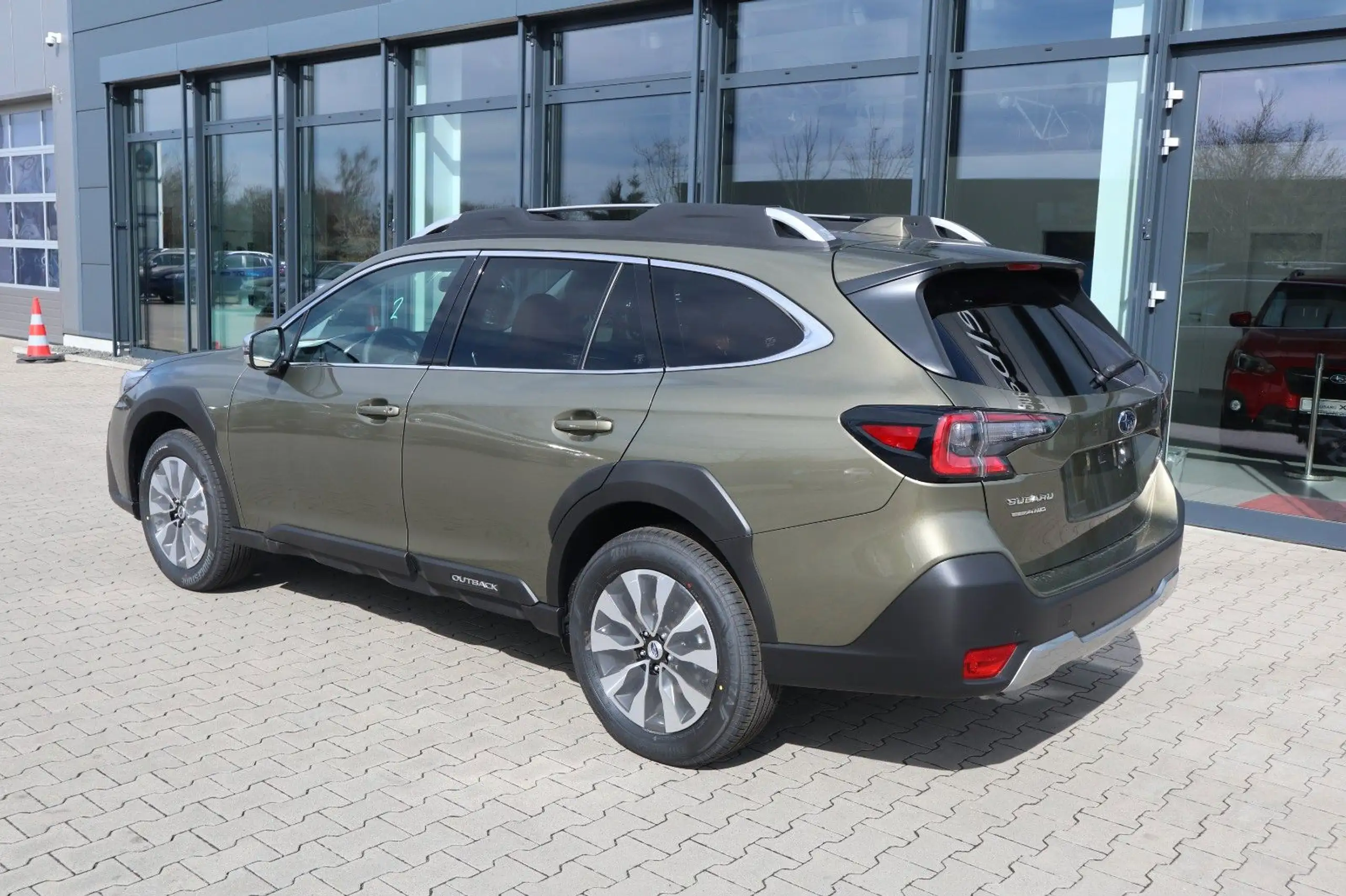 Subaru - OUTBACK