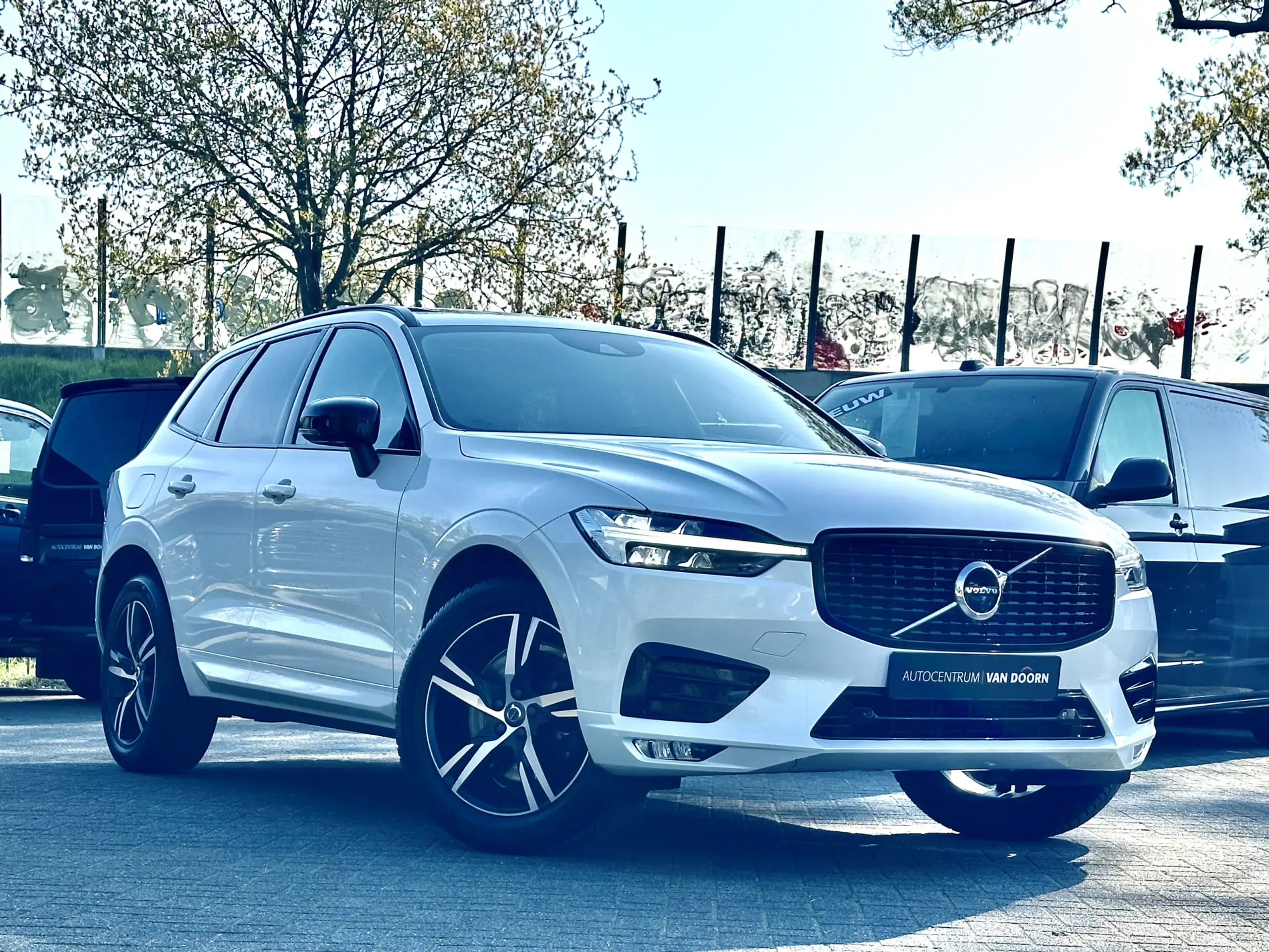 Volvo - XC60