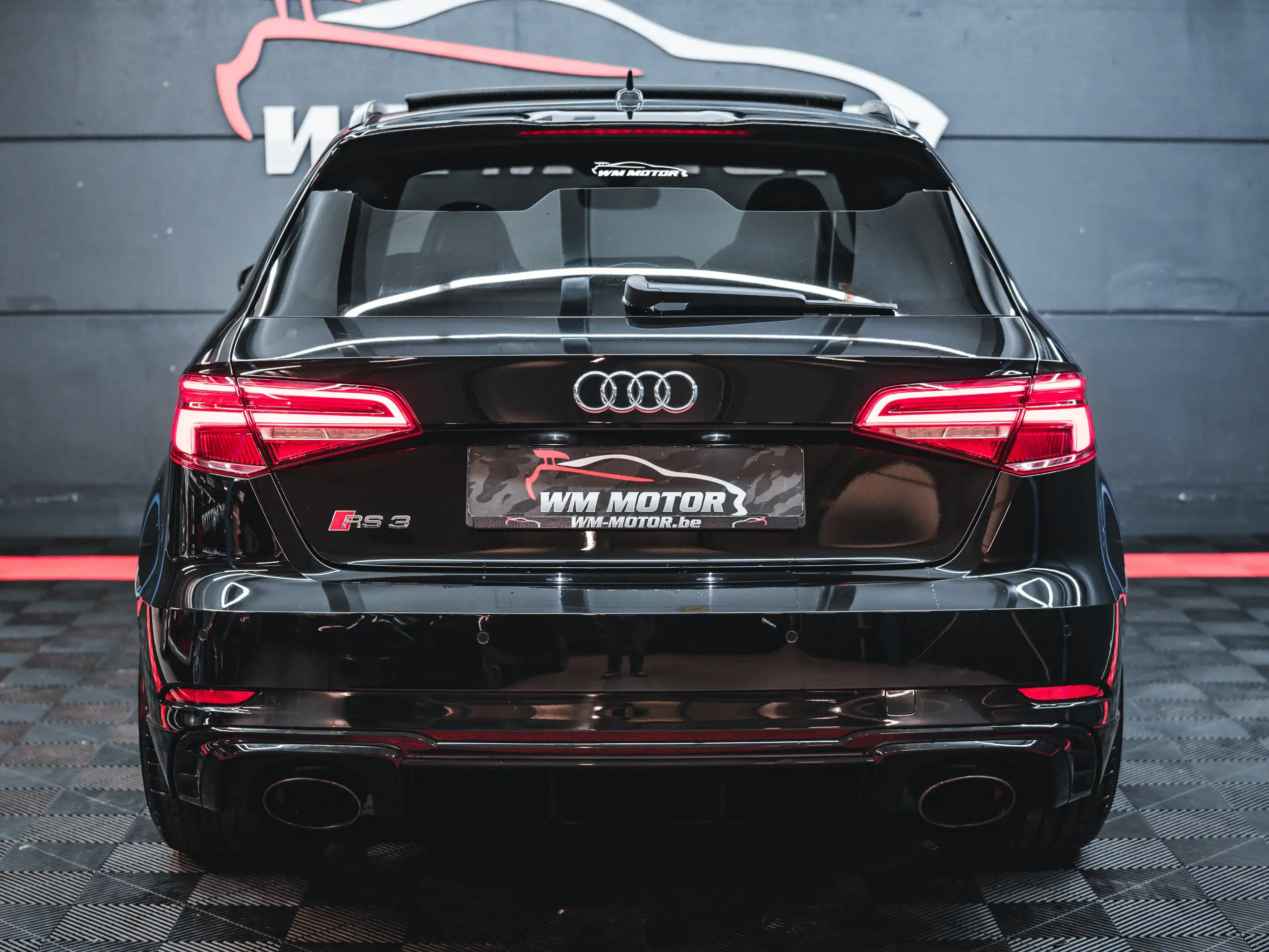 Audi - RS3