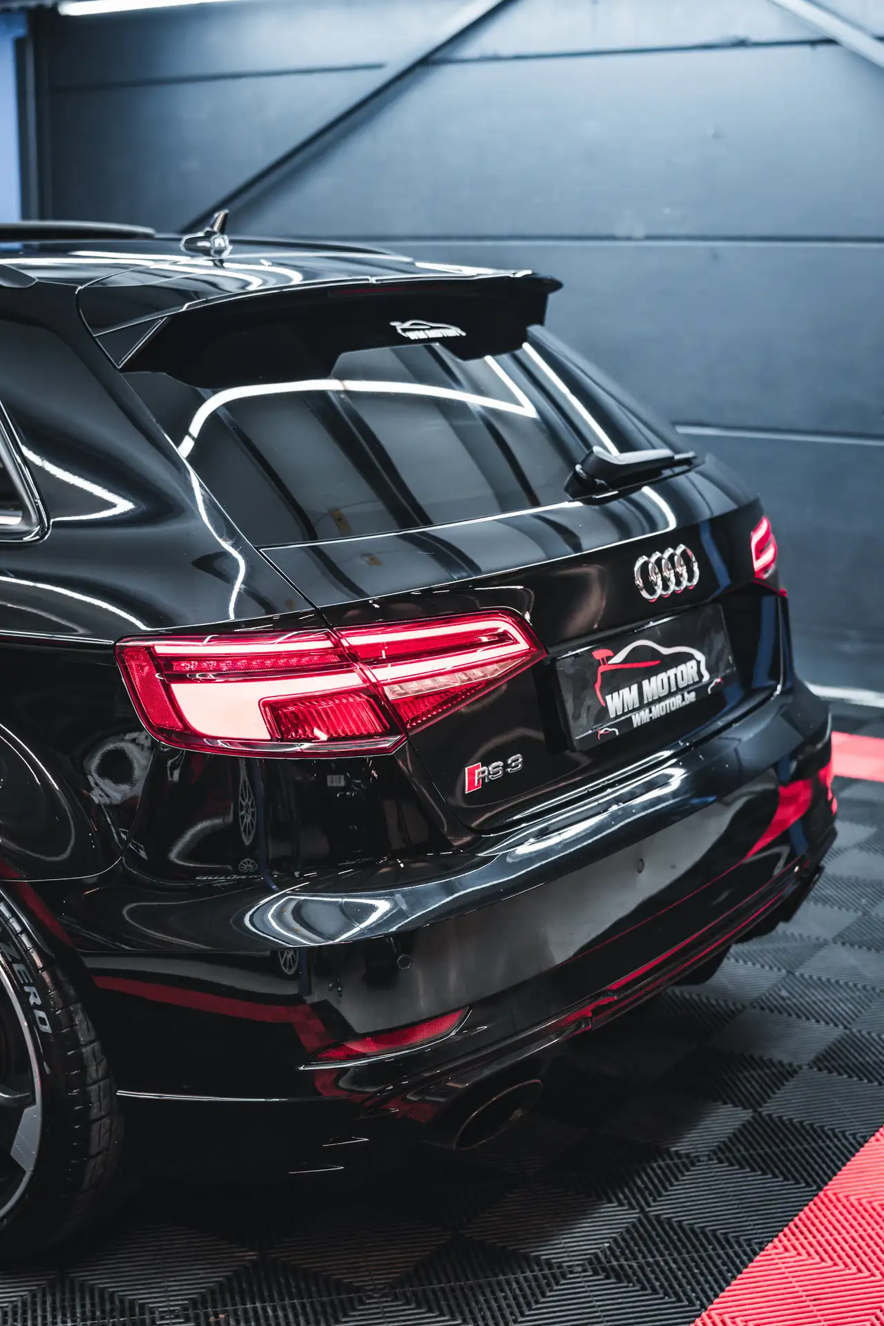 Audi - RS3