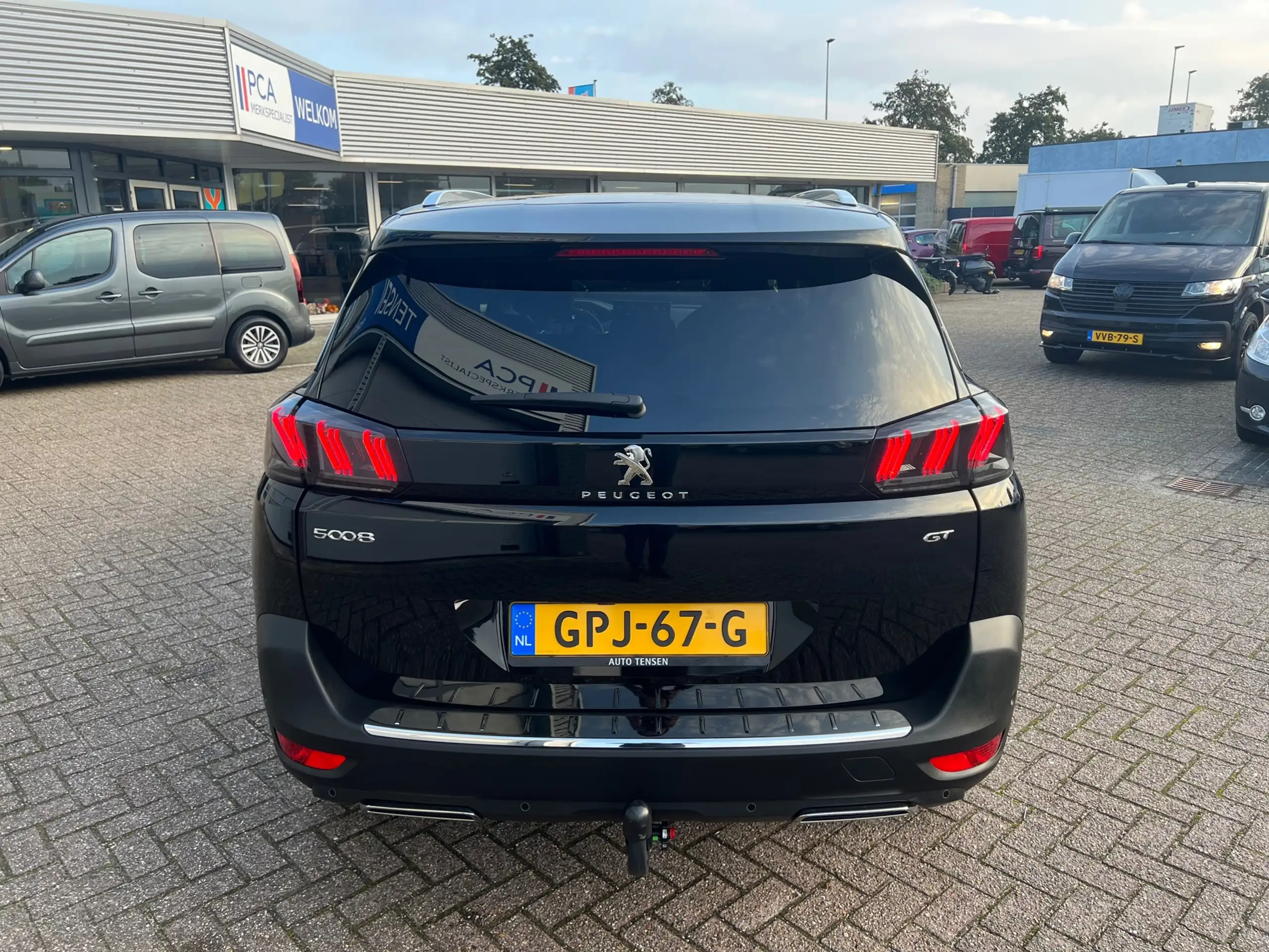 Peugeot - 5008