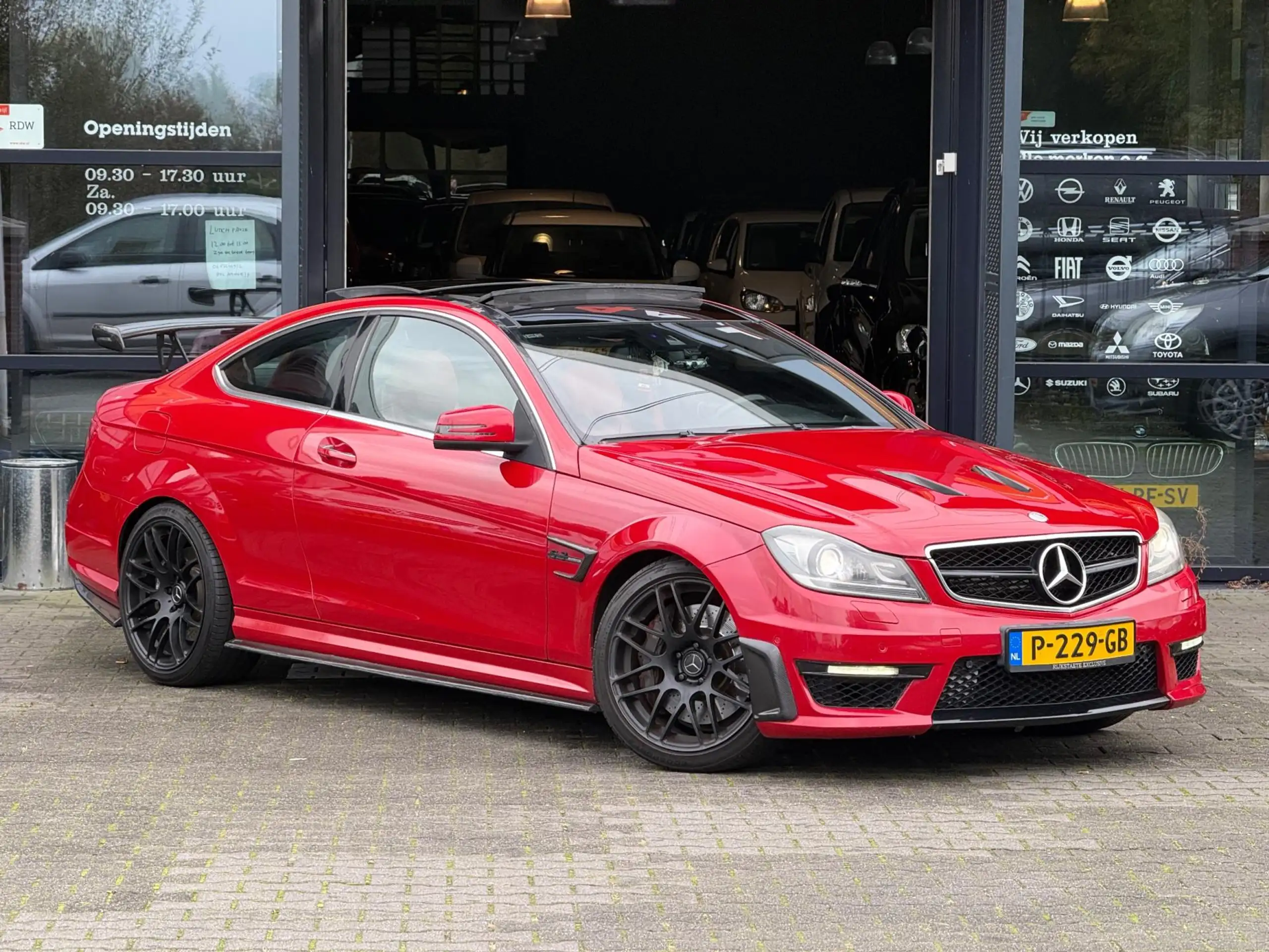 Mercedes-Benz - C 63 AMG