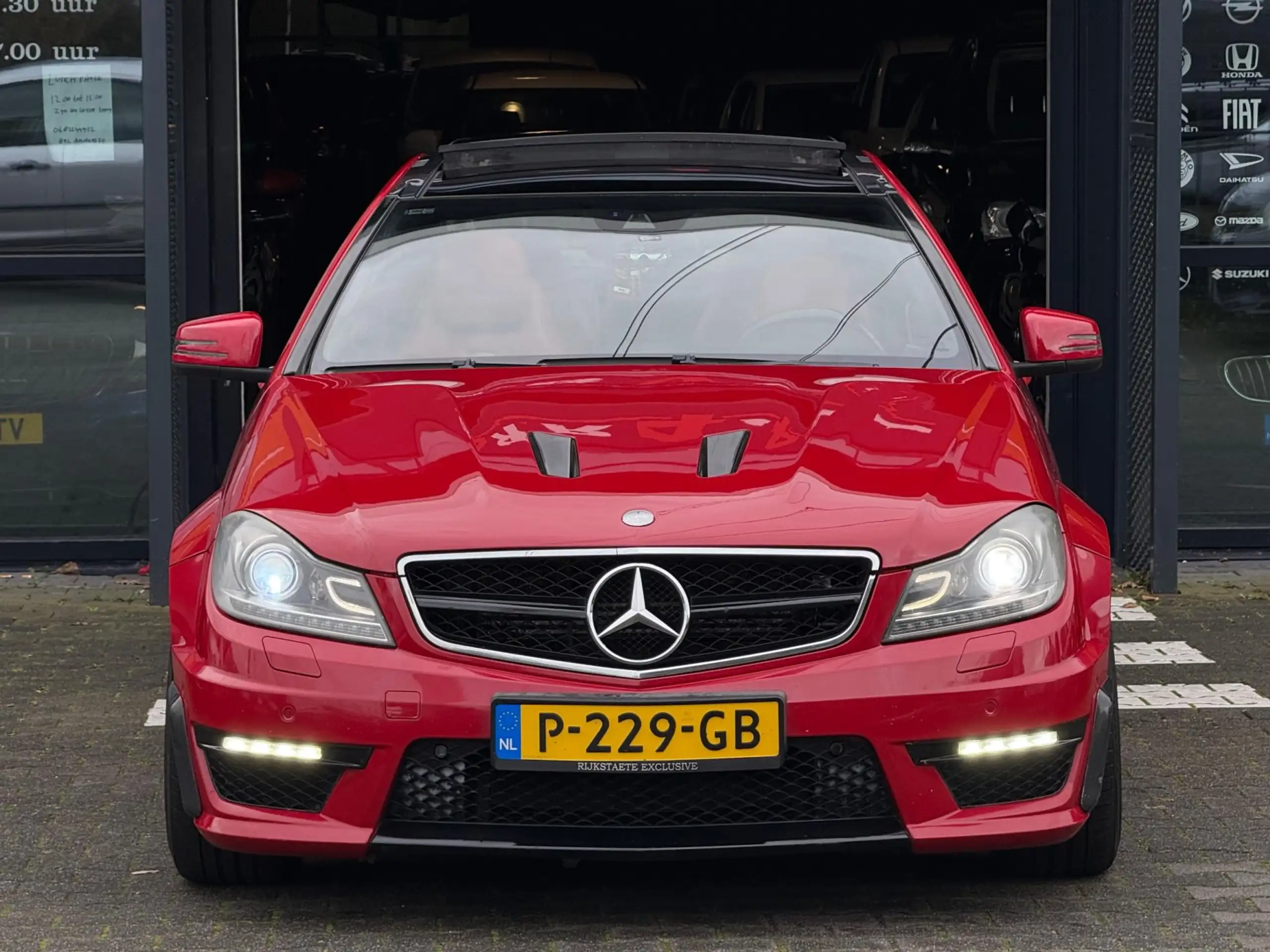 Mercedes-Benz - C 63 AMG