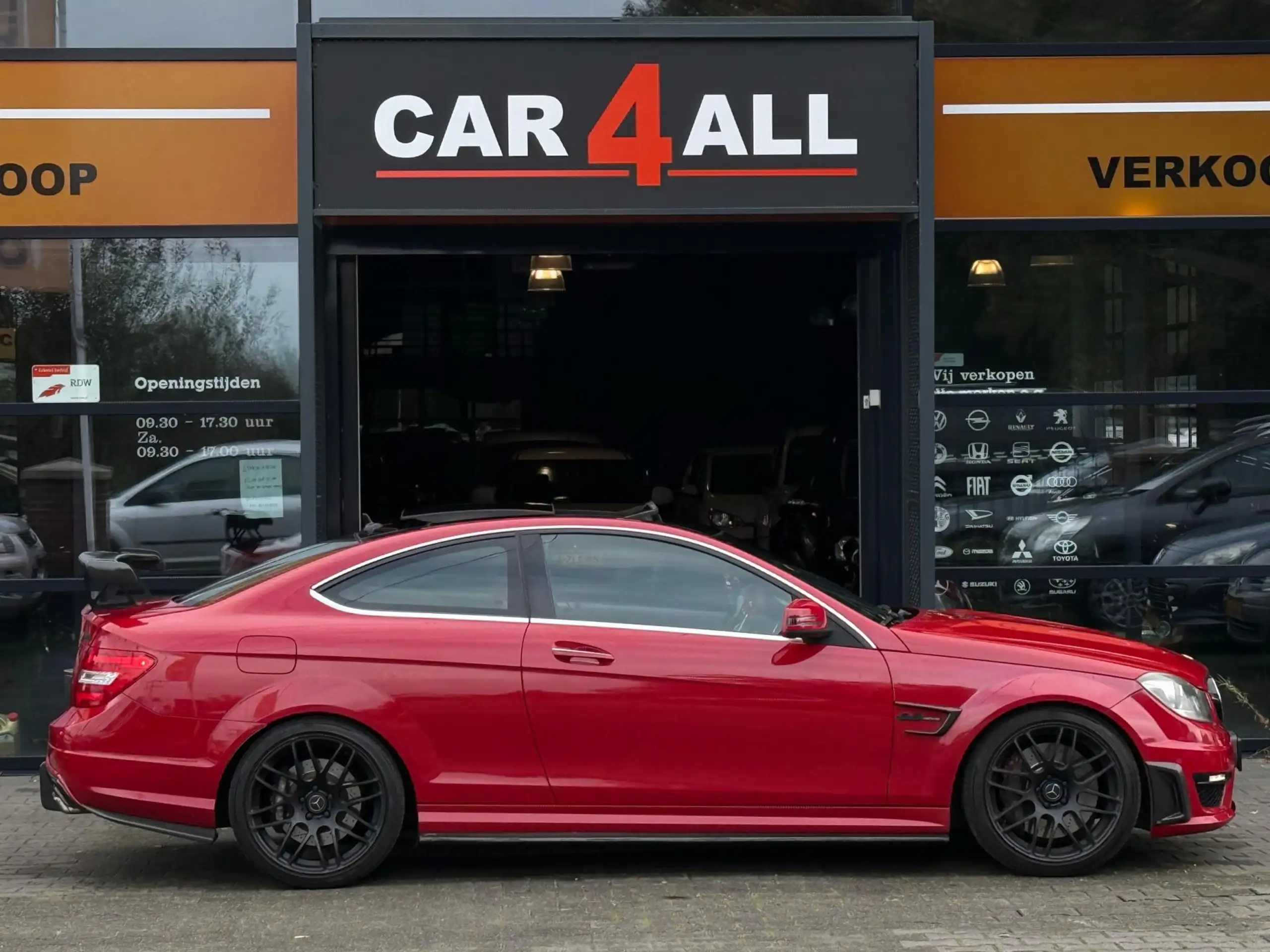 Mercedes-Benz - C 63 AMG